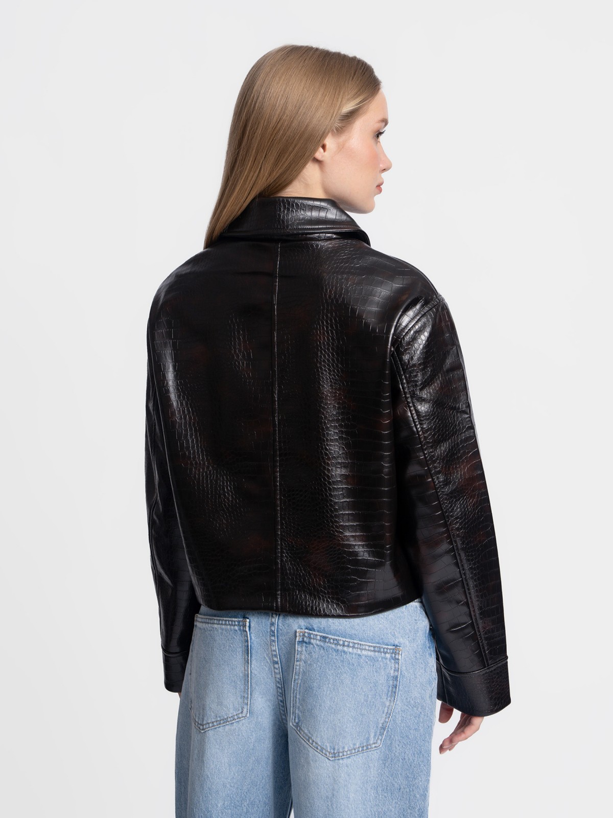 Куртка из экокожи с воротником