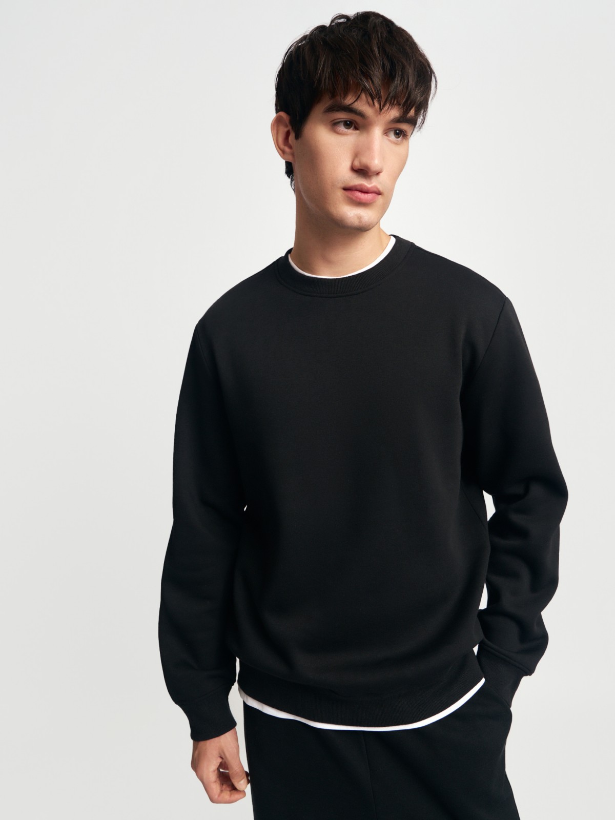 Утеплённый свитшот прямого кроя с длинным рукавом