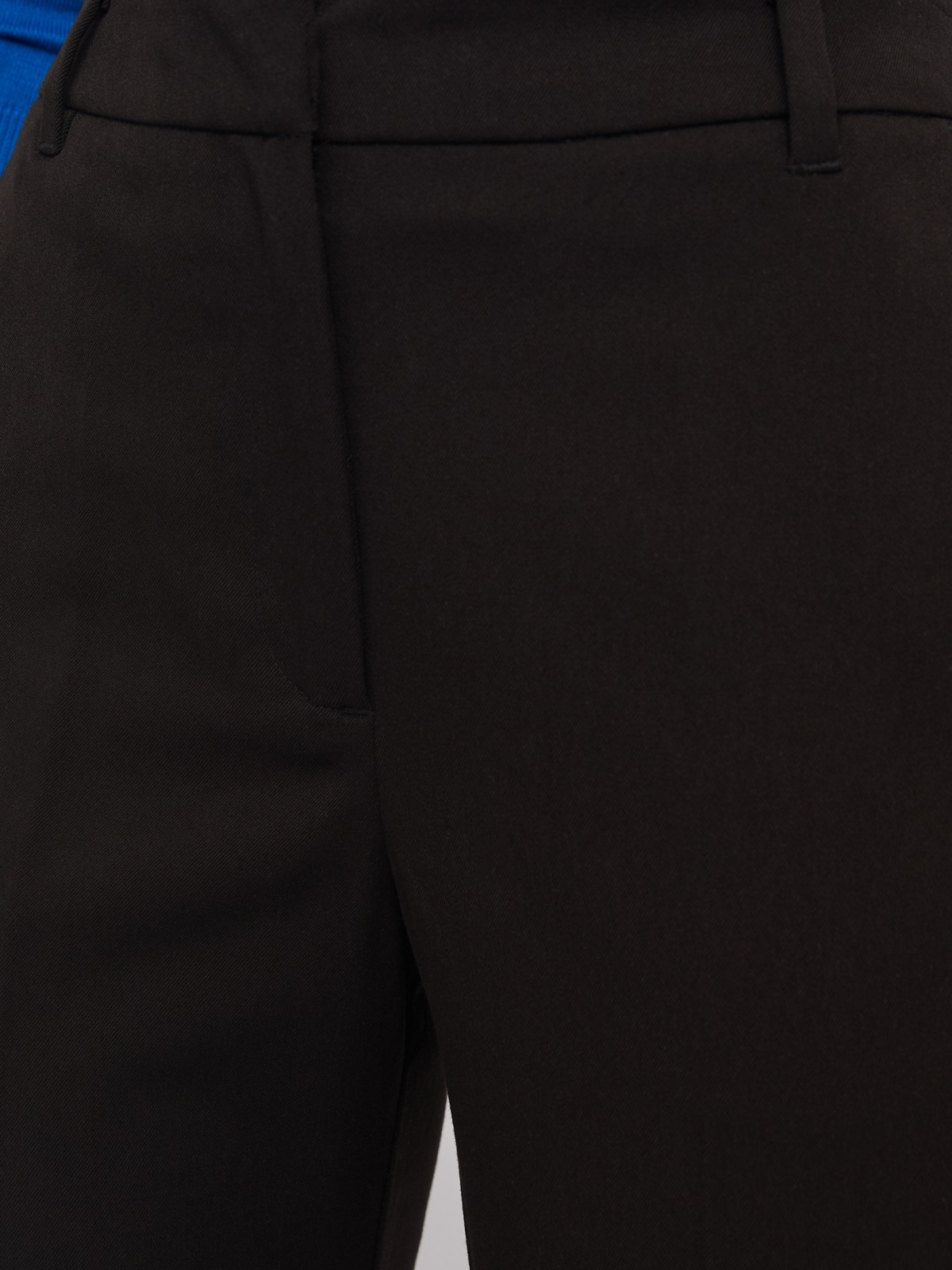 Брюки силуэта Bootcut со стрелками zolla 024117366091, цвет черный, размер XS - фото 4