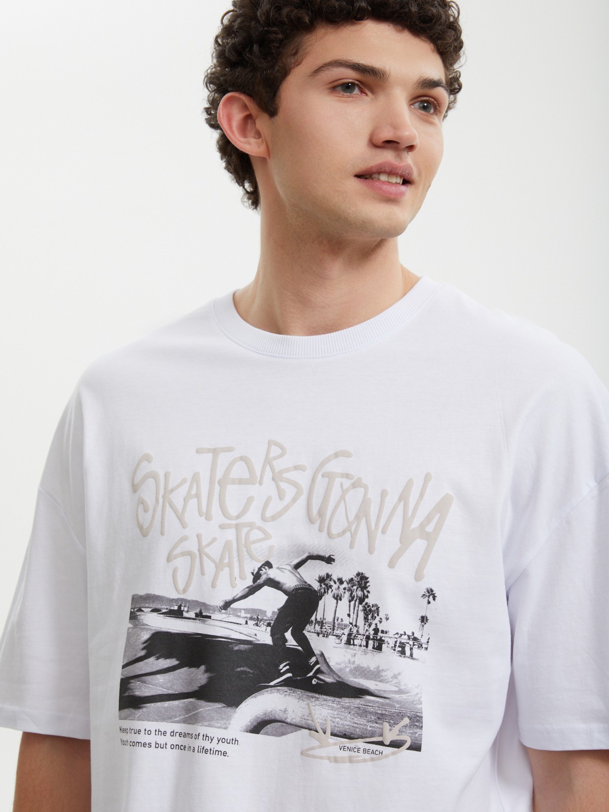 Футболка оверсайз из хлопка с принтом