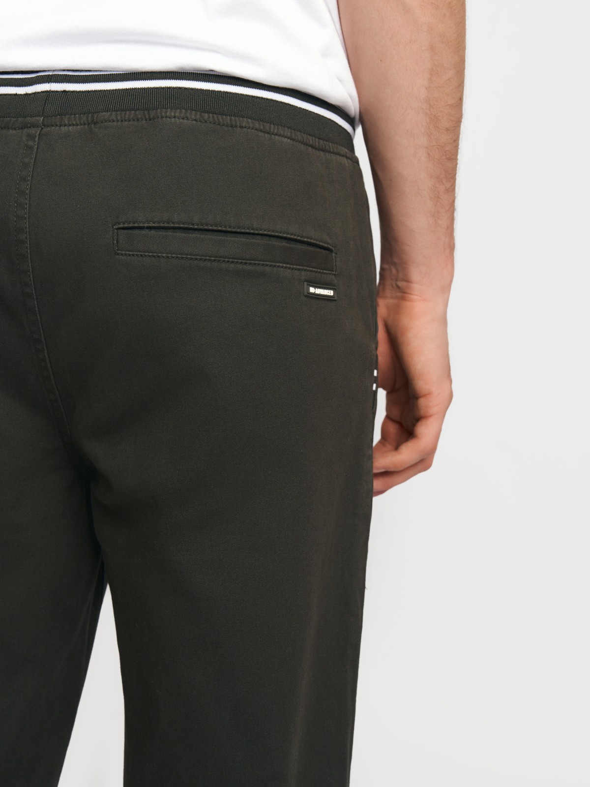 Брюки-джоггеры из хлопка на резинке