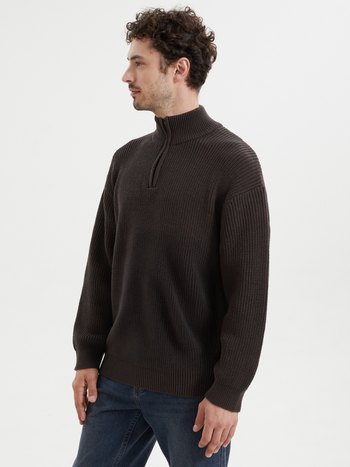 Вязаный свитер с горлом на молнии