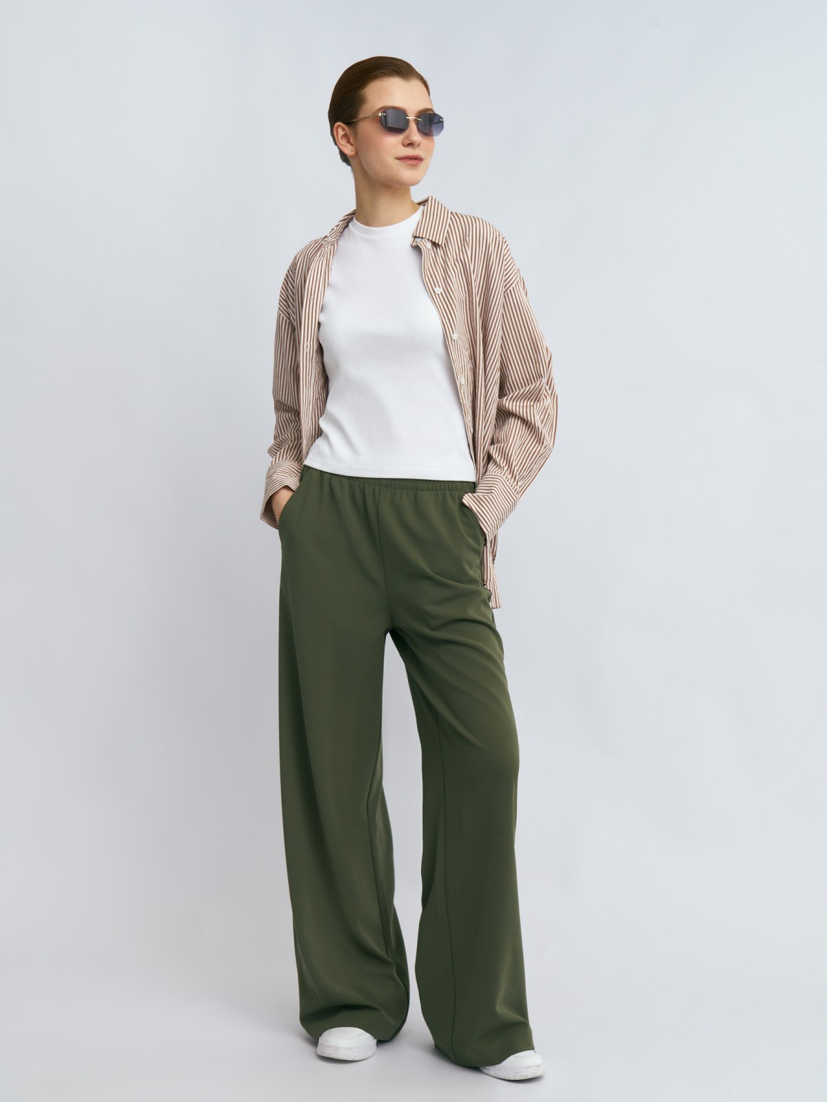 Брюки-джоггеры на резинке с карманами