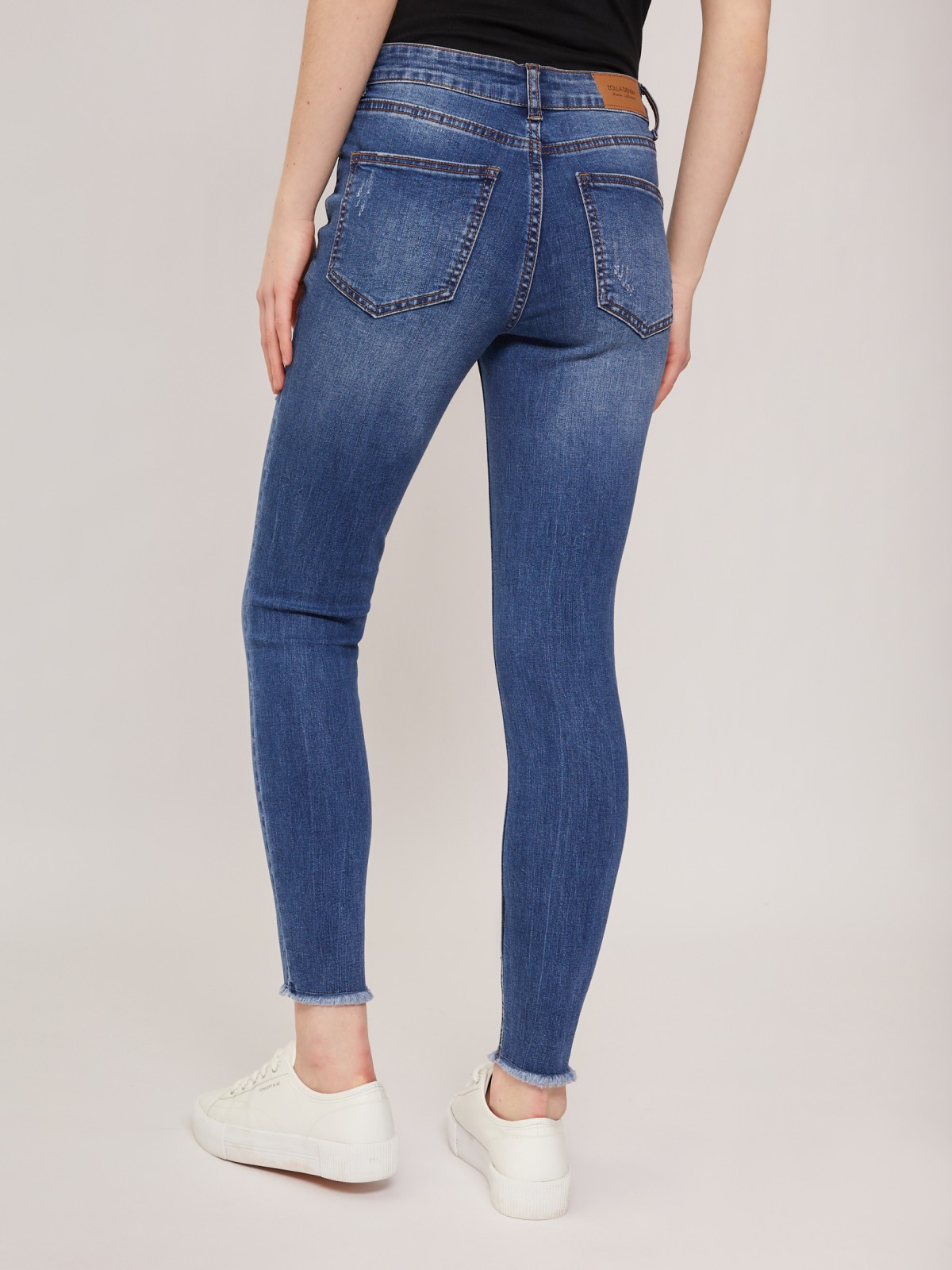 Джинсы силуэта Skinny