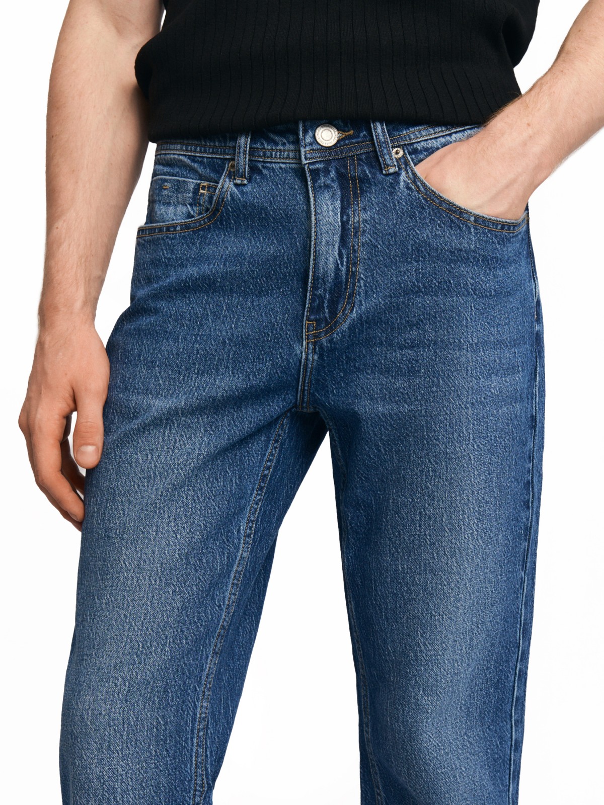 Джинсы фасона Tapered