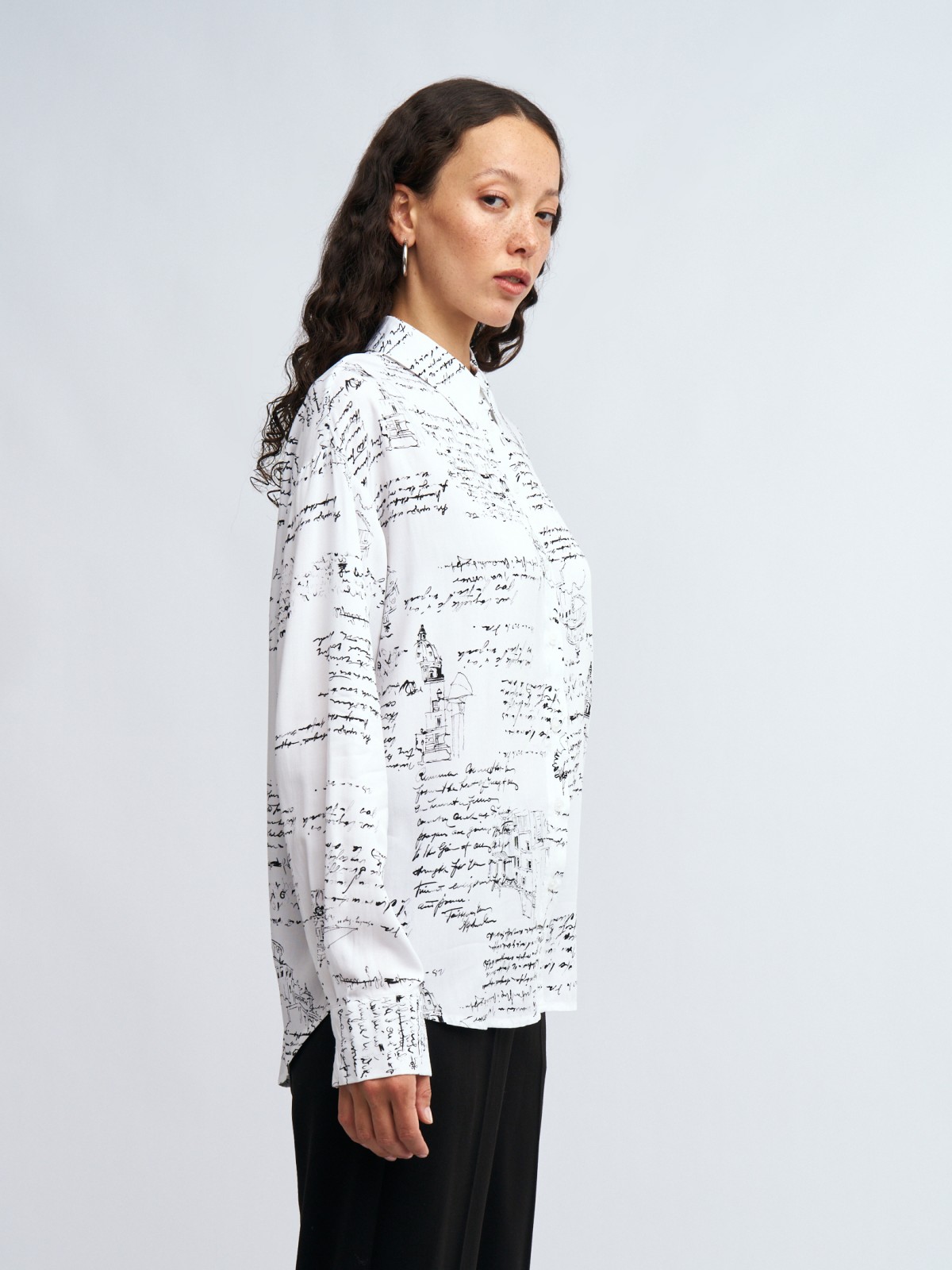 Рубашка оверсайз силуэта из вискозы с принтом