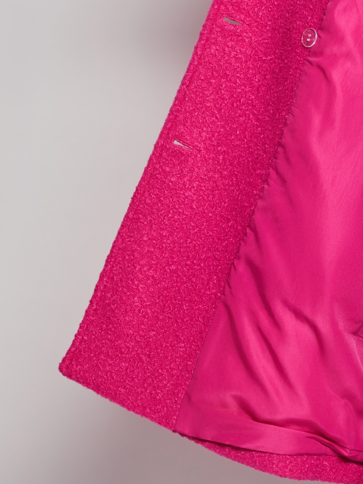 Плюшевое пальто оверсайз силуэта