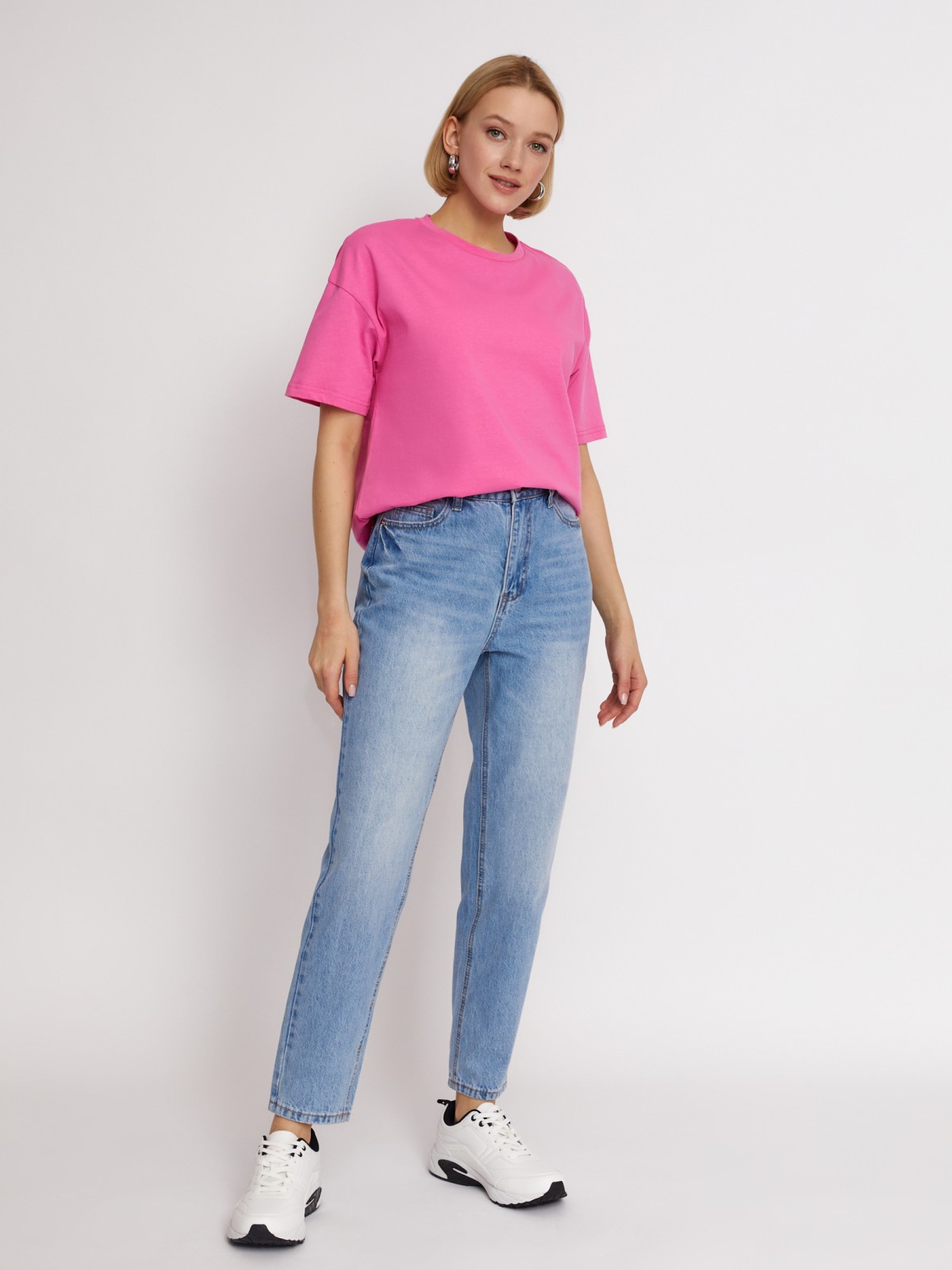 Джинсы силуэта Mom Fit