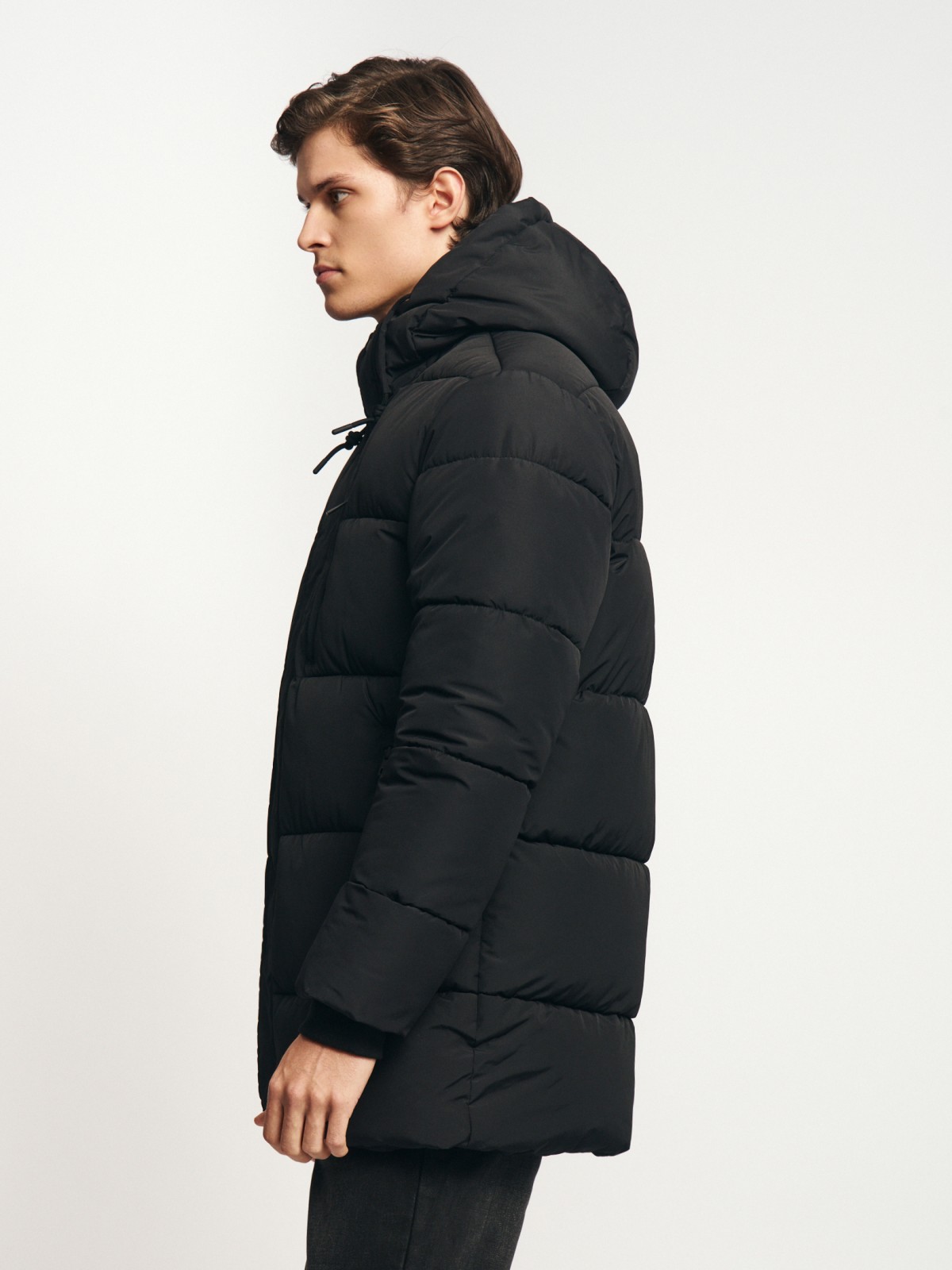 Тёплая куртка с капюшоном