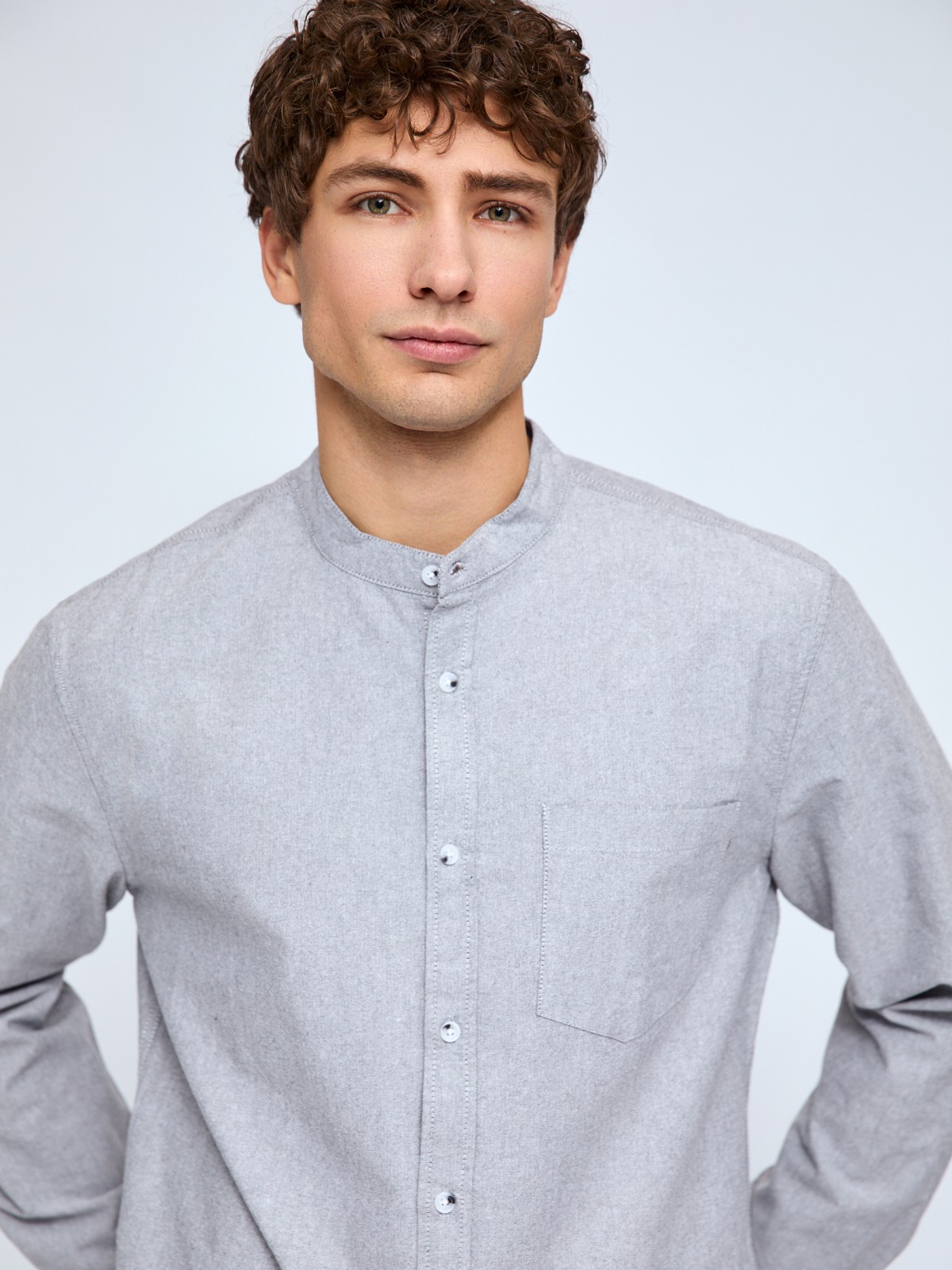 Офисная рубашка из хлопка с воротником-стойкой