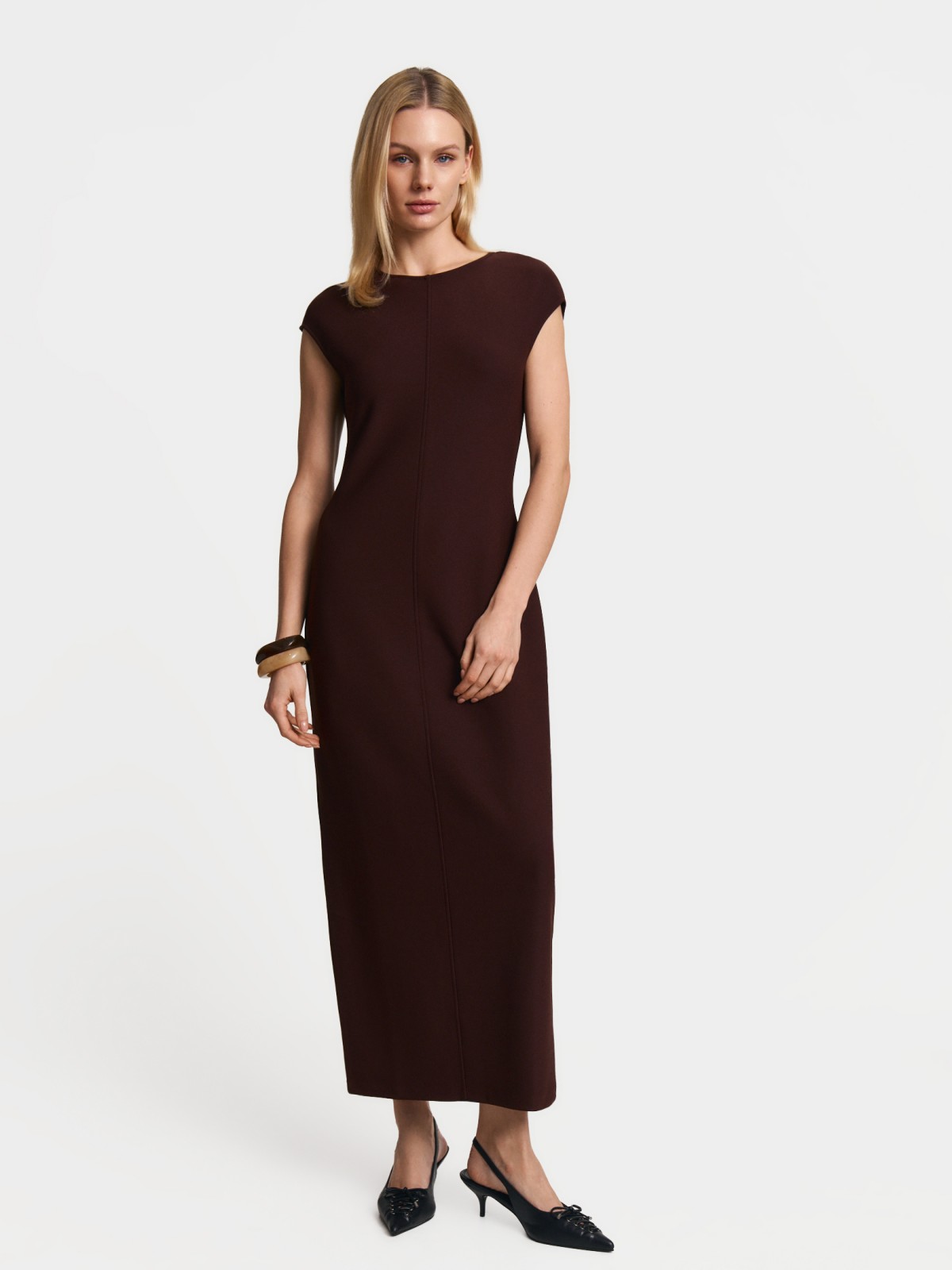 Платье макси без рукавов с разрезом