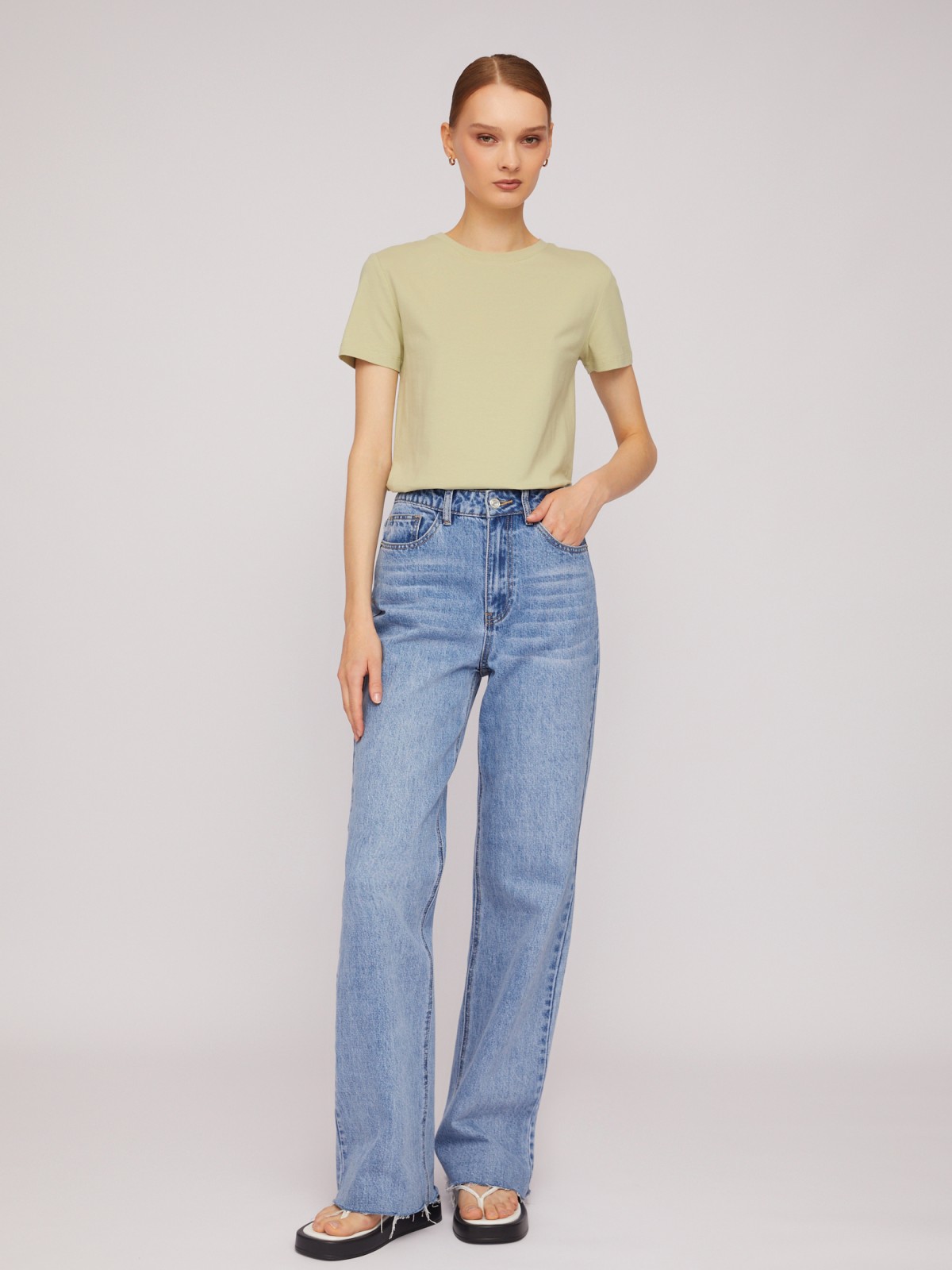 Однотонная футболка из хлопка с коротким рукавом