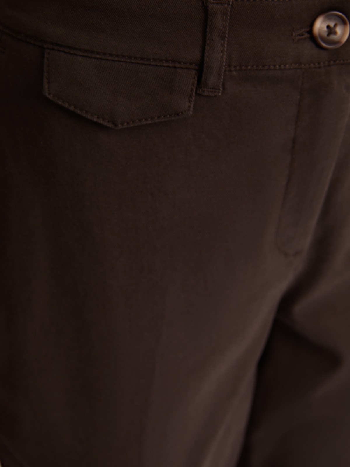 Брюки-чинос со средней посадкой