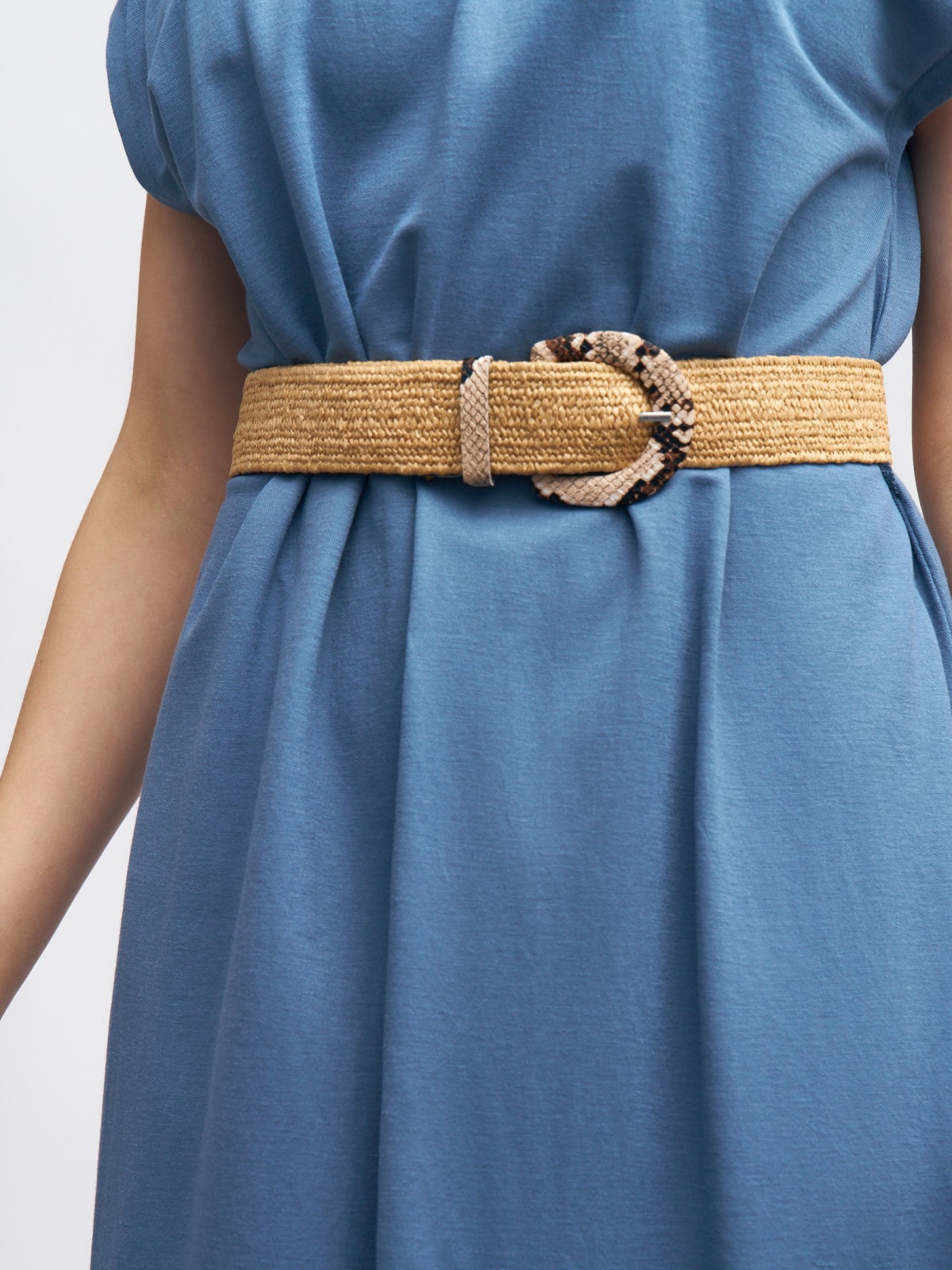 Платье миди без рукавов с ремнём