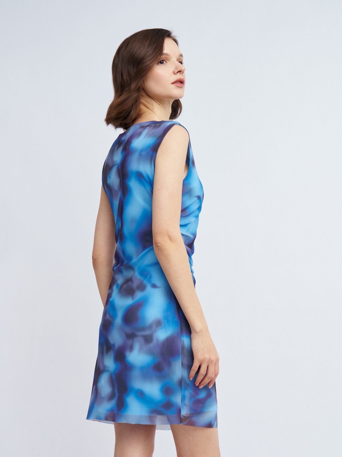 Платье без рукавов из сетки с драпировкой