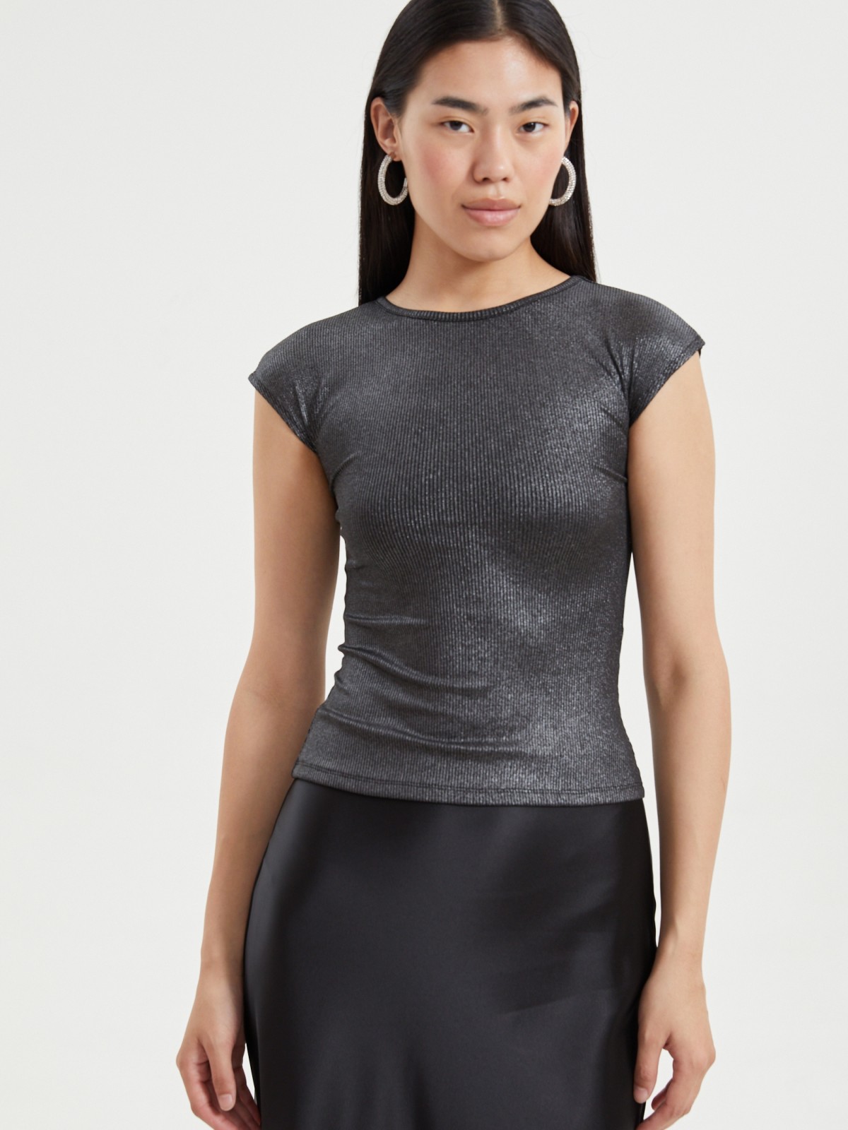 Топ из блестящей ткани