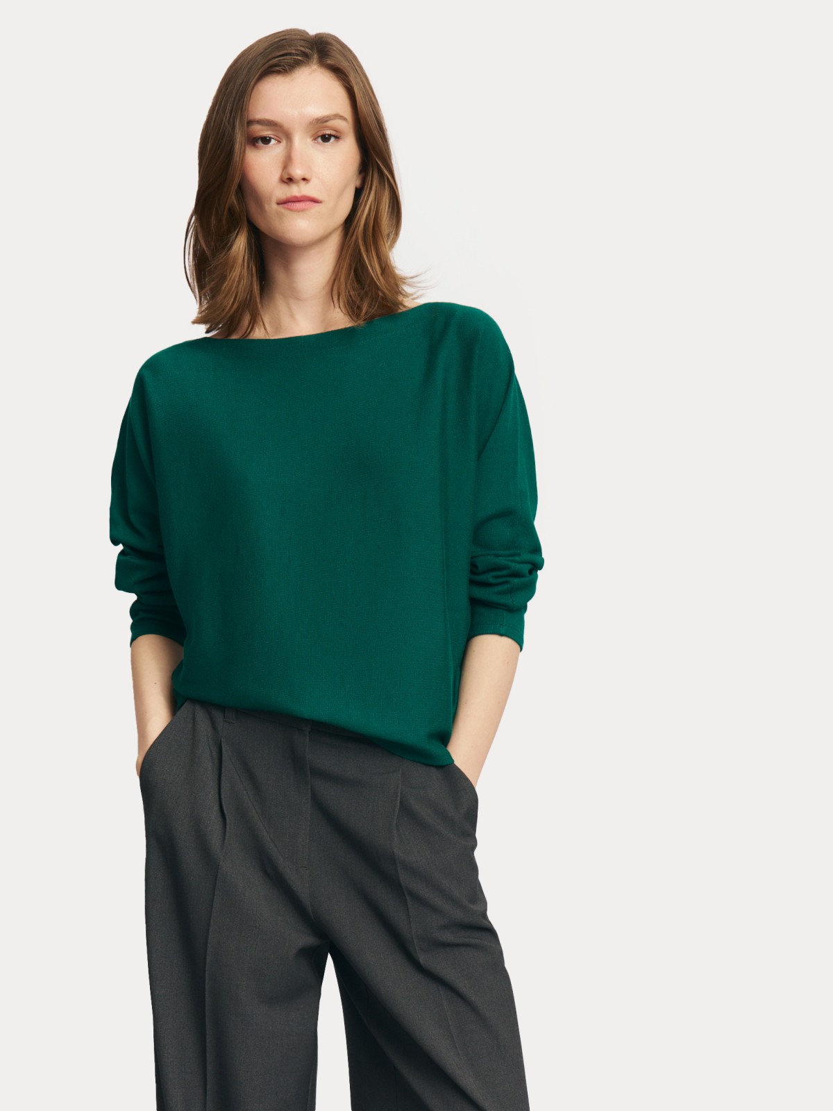 Джемпер из вязаного трикотажа с вырезом-лодочка