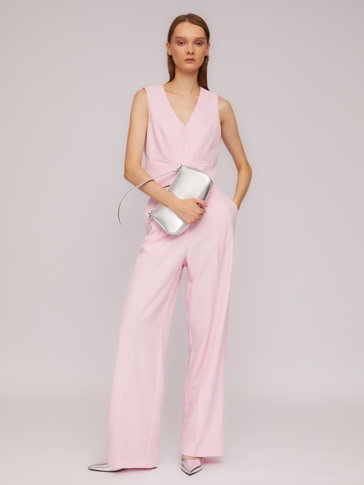 Брюки прямого силуэта со стрелками