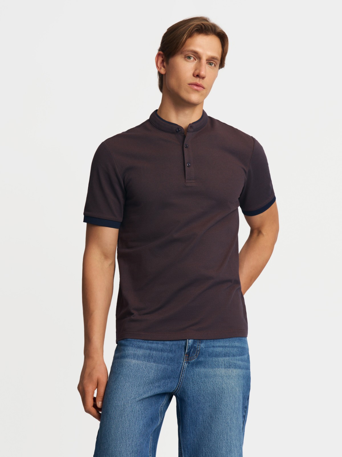 Футболка поло с воротником-стойкой