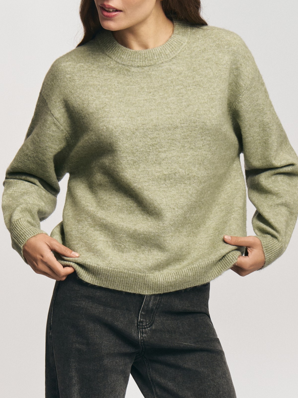 Тёплый вязаный джемпер с длинным рукавом