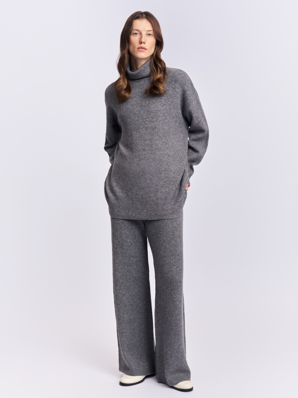 Длинный вязаный свитер с шерстью