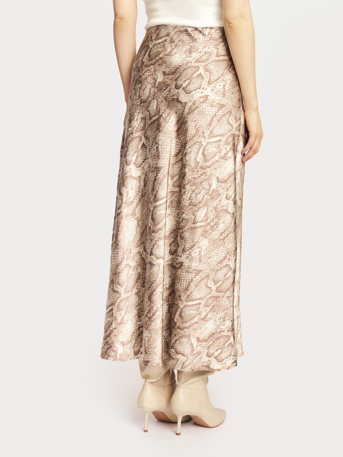 Атласная юбка миди на резинке с принтом