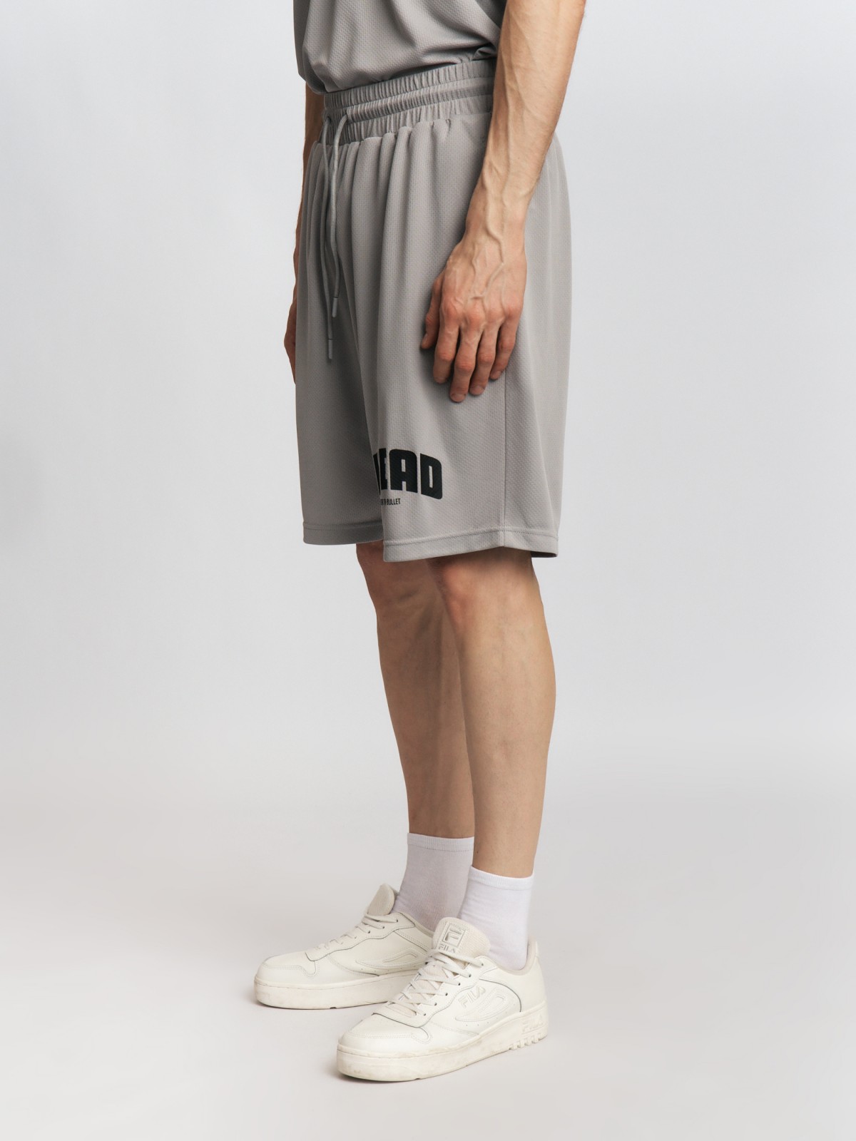 Трикотажные шорты на резинке