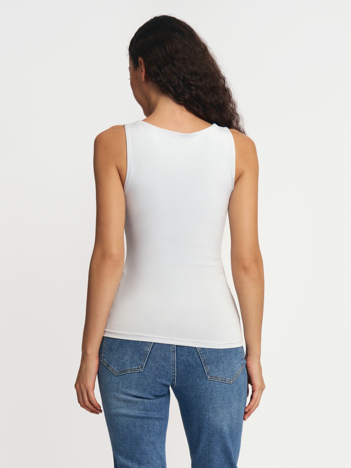 Бесшовный топ-майка без рукавов