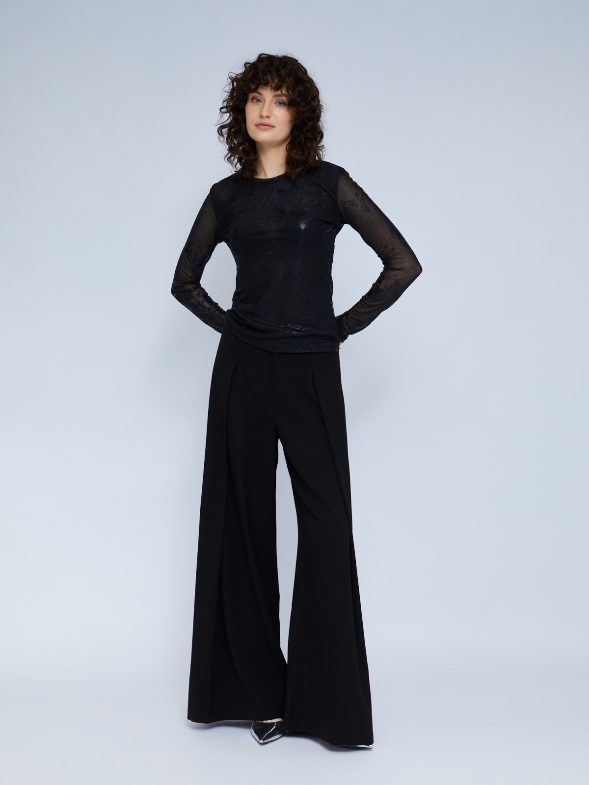 Лонгслив из сетчатого материала с металлизированным принтом