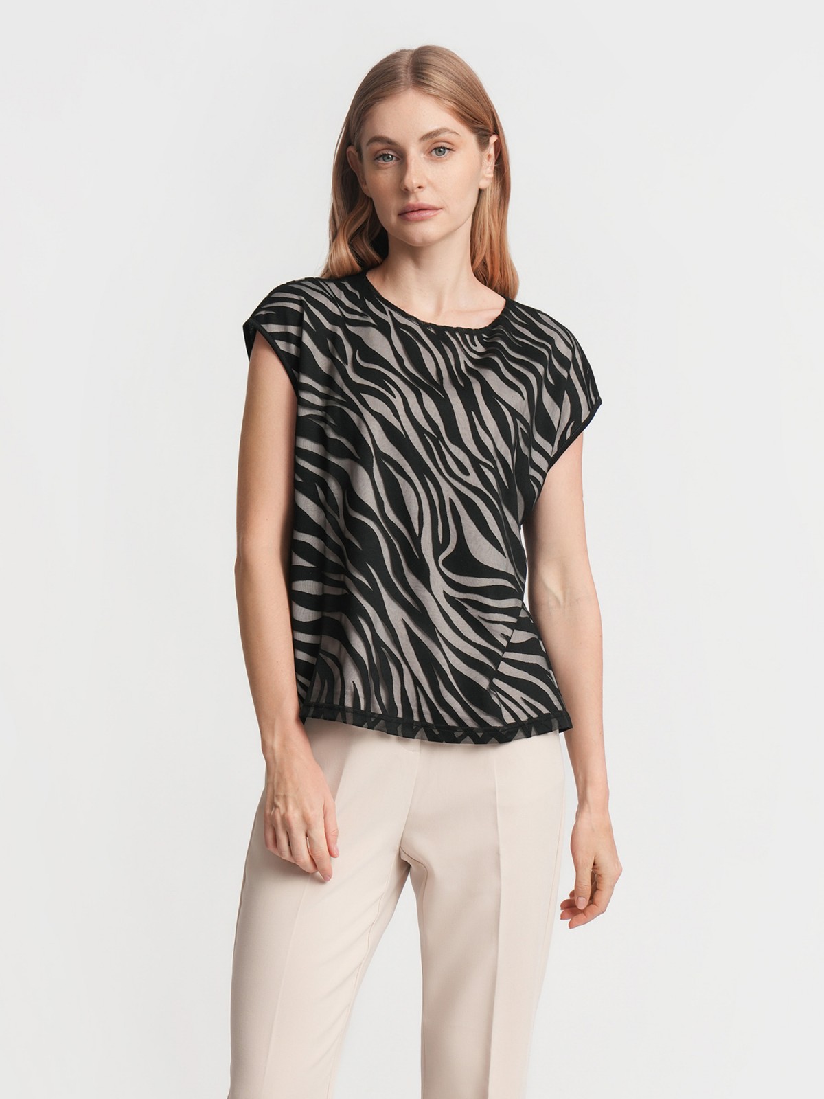 Футболка с короткими  рукавами