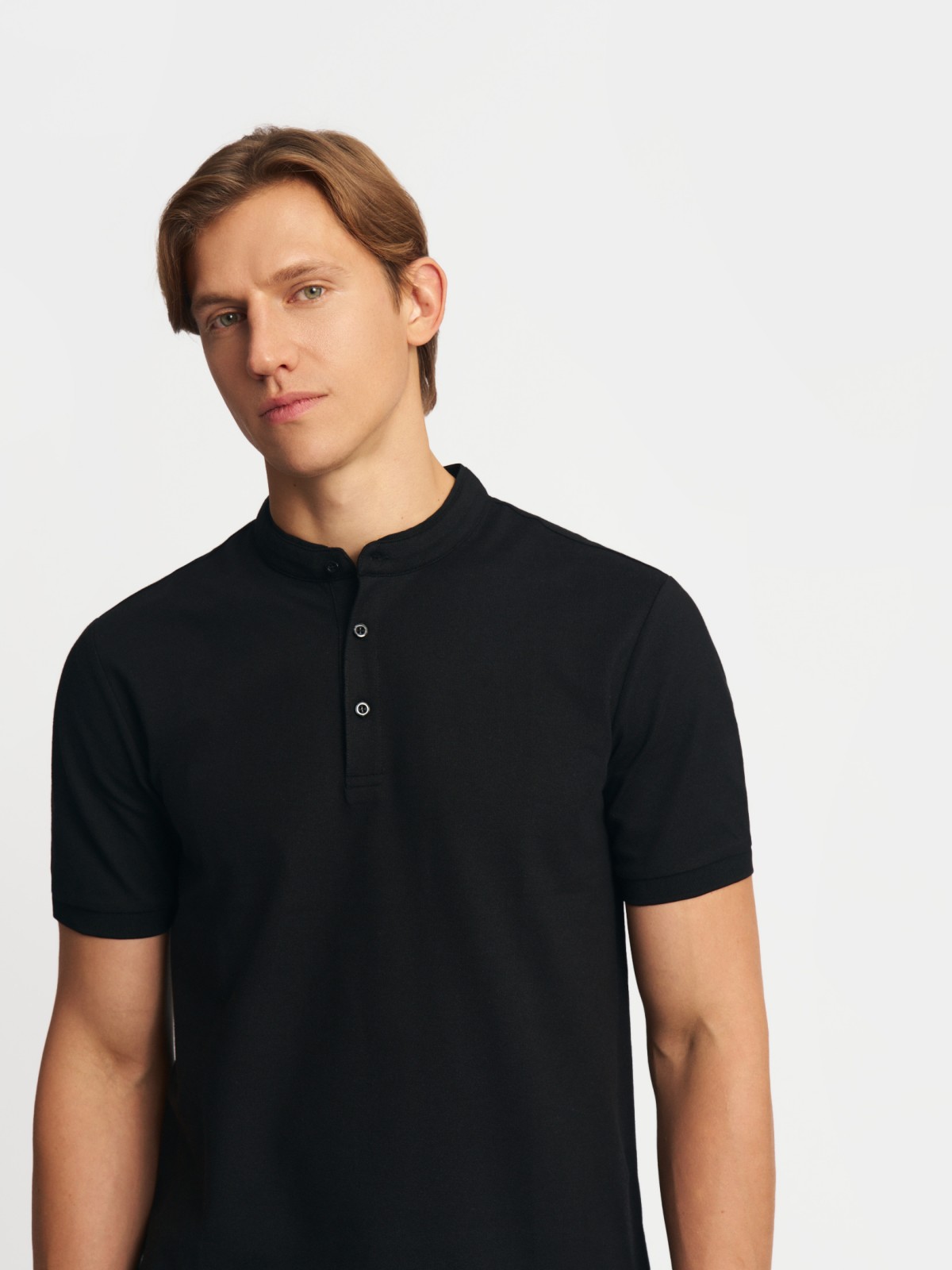 Футболка поло с воротником-стойкой