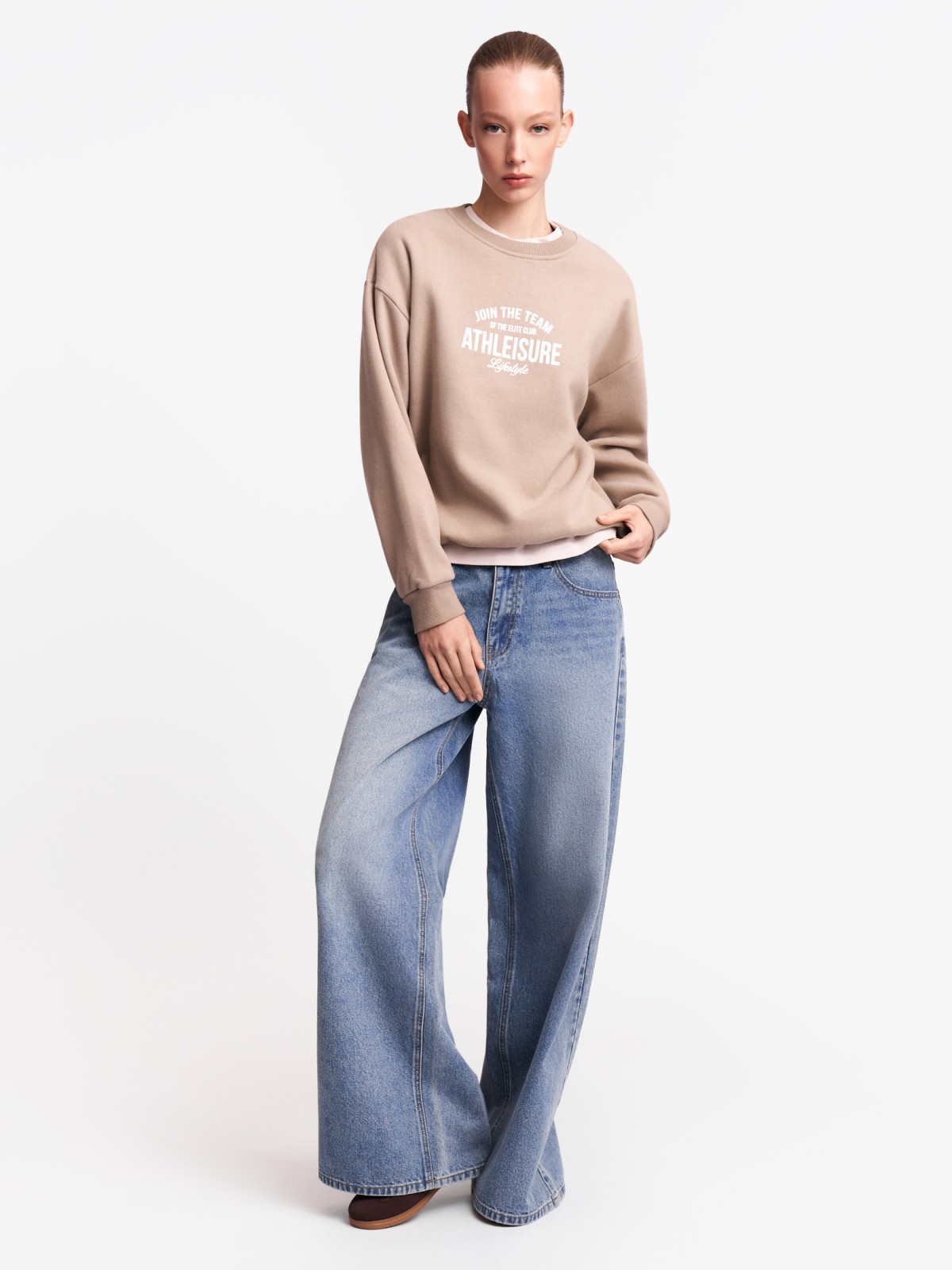 Утеплённый свитшот с принтом