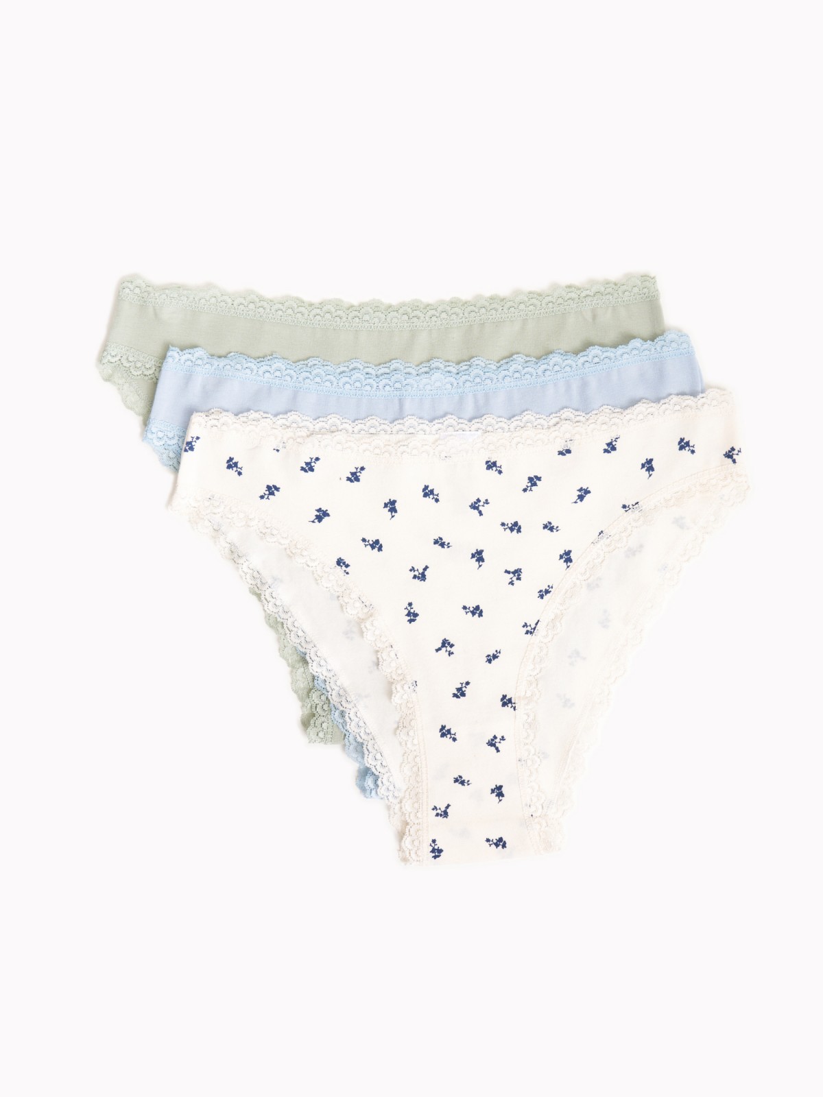 Набор трусов с кружевом (3 шт. в комплекте)