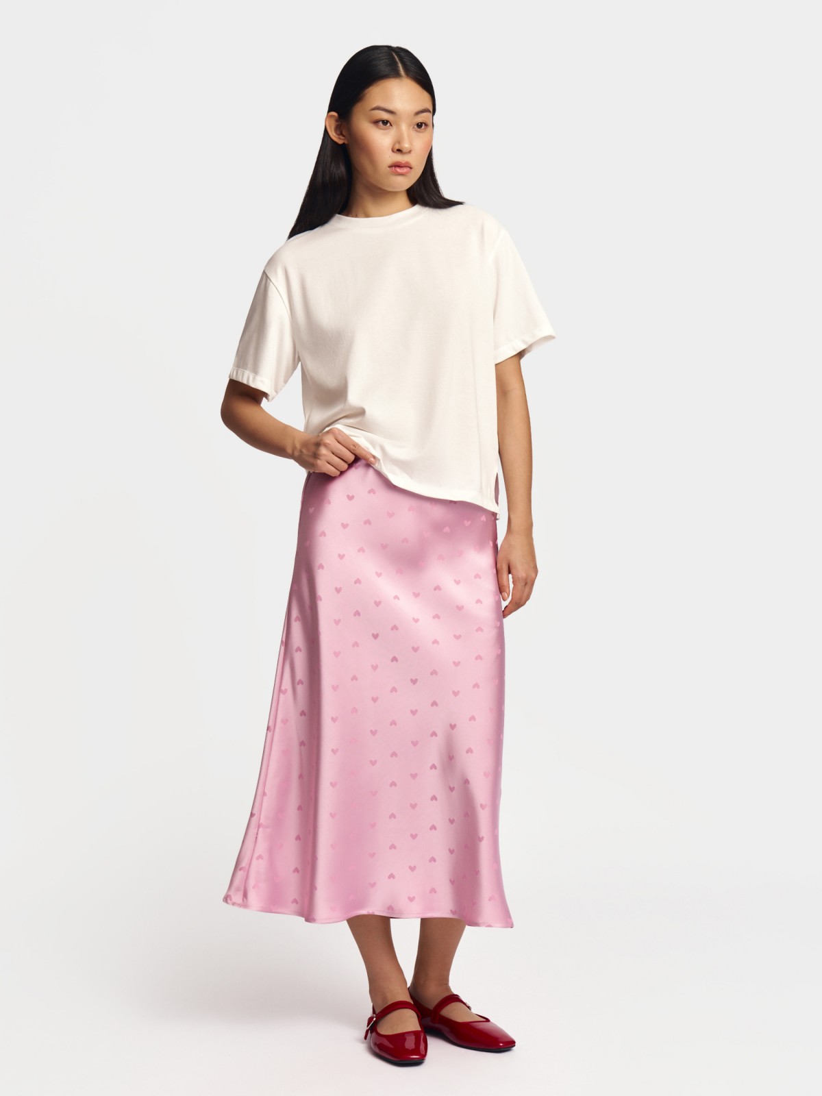 Атласная юбка миди на резинке