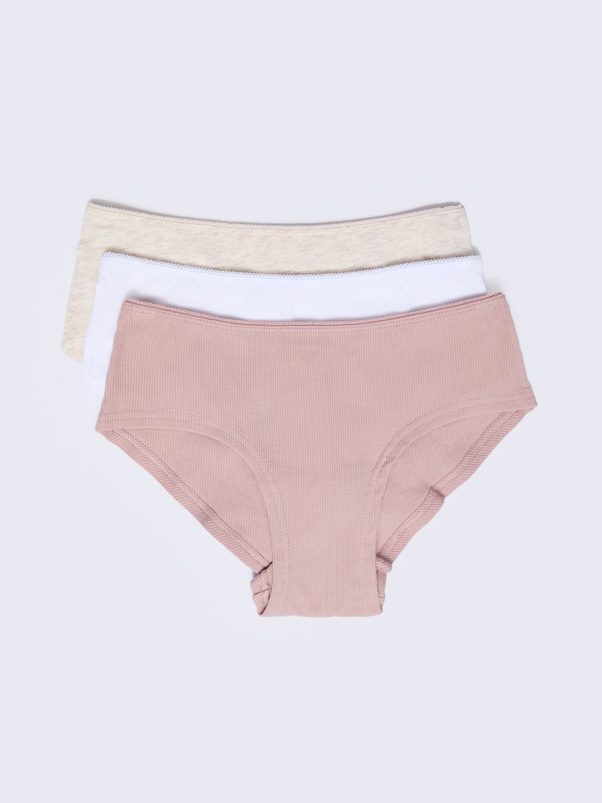 Набор трусов (3 шт. в комплекте)