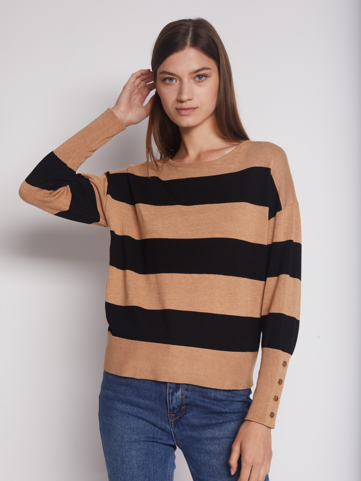 Джемпер с вырезом-лодочка