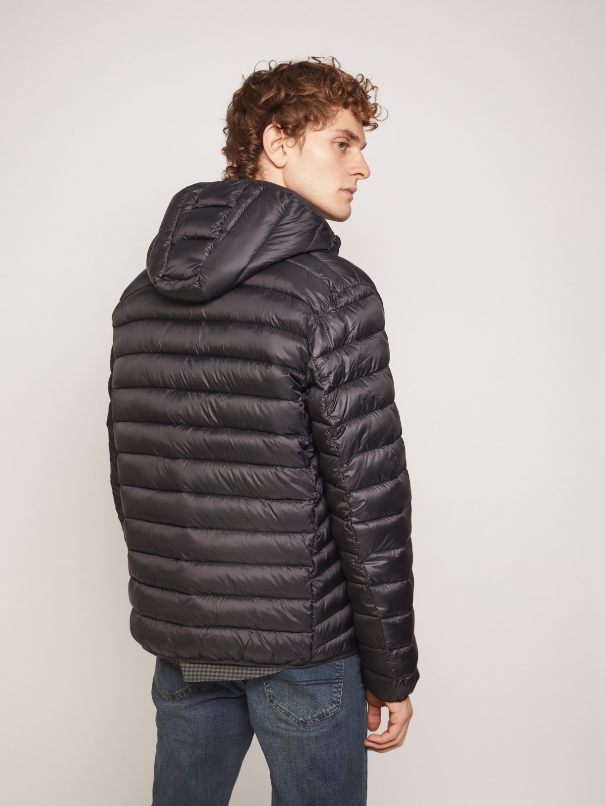 Ультралёгкая стёганая куртка с капюшоном zolla 011335114224, цвет черный, размер XS - фото 6