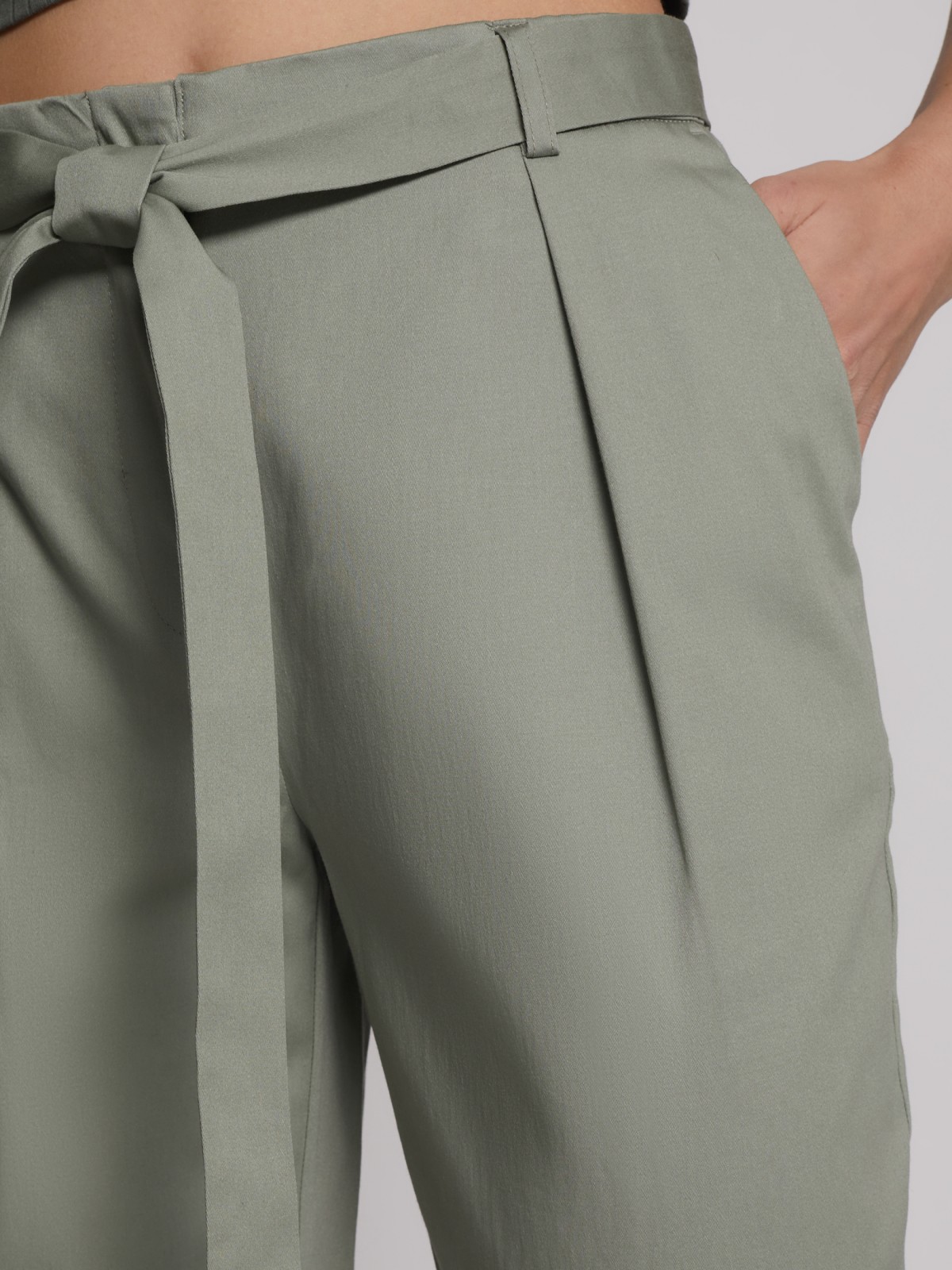 Брюки фасона Carrot