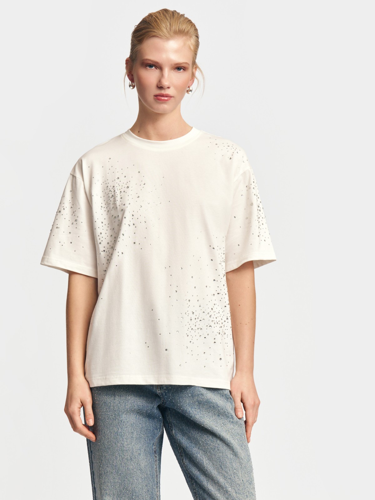 Футболка из хлопка со стразами