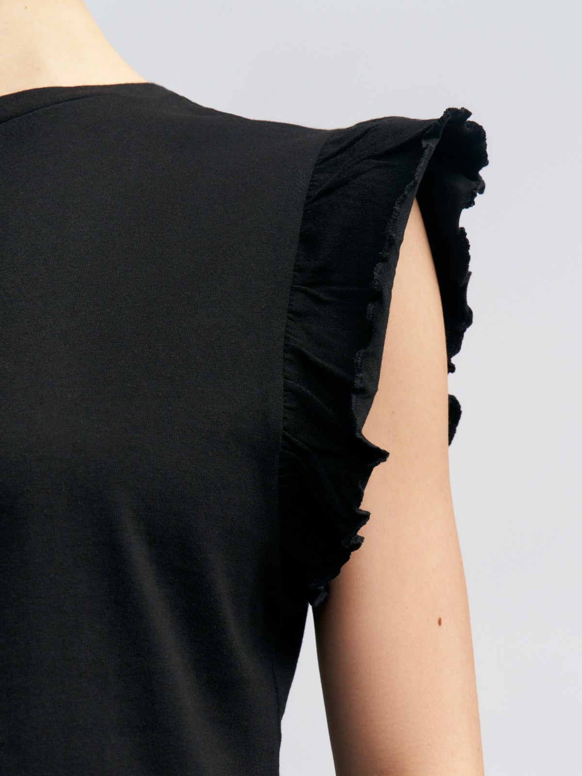 Топ из хлопка с рукавами-воланами