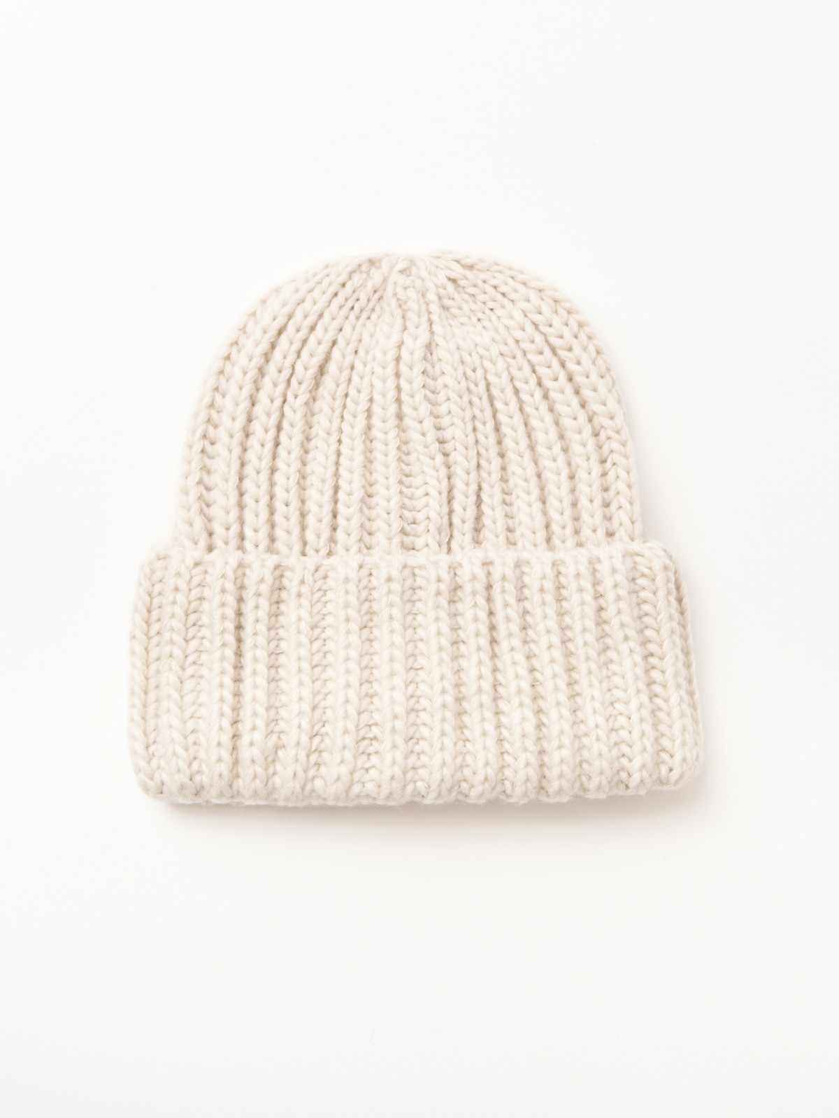 Вязаная шапка-бини с отворотом 399₽