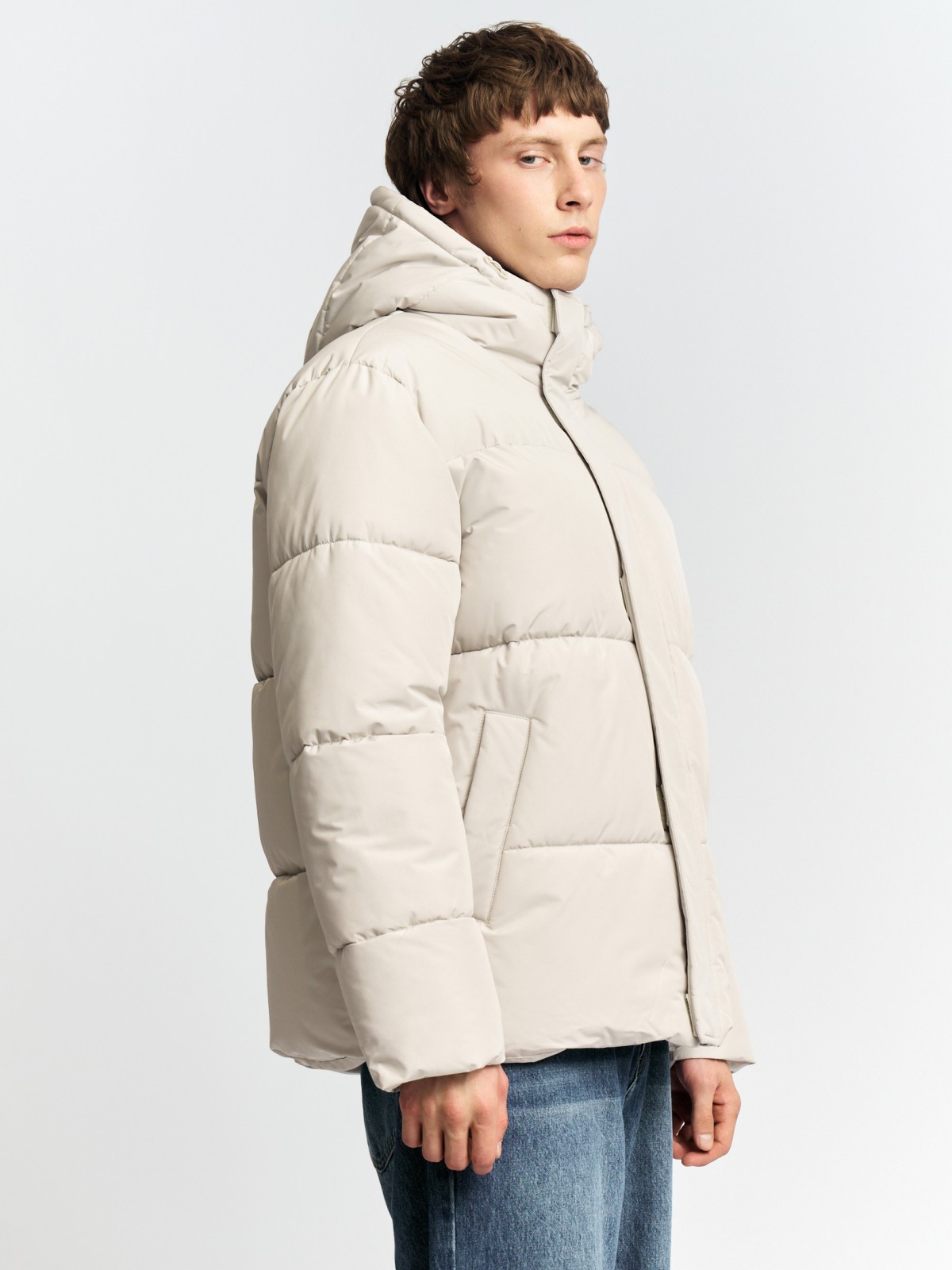 Тёплая стёганая куртка с капюшоном