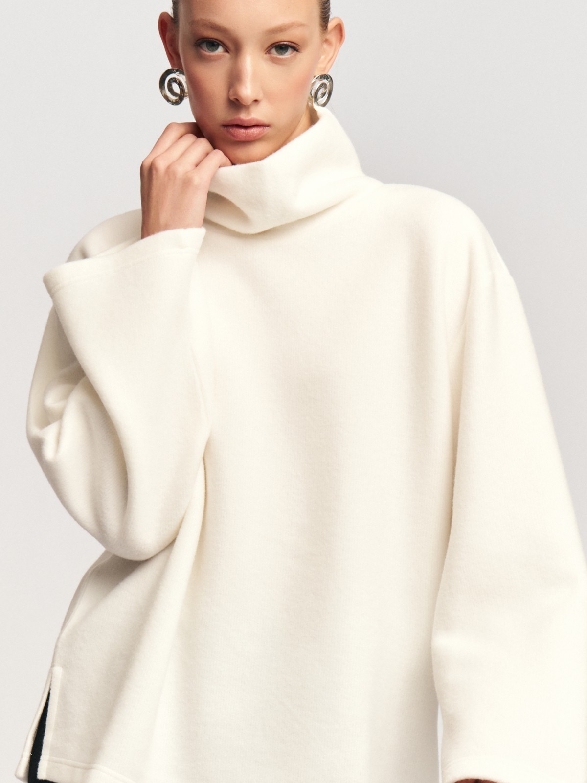 Трикотажная водолазка-свитер