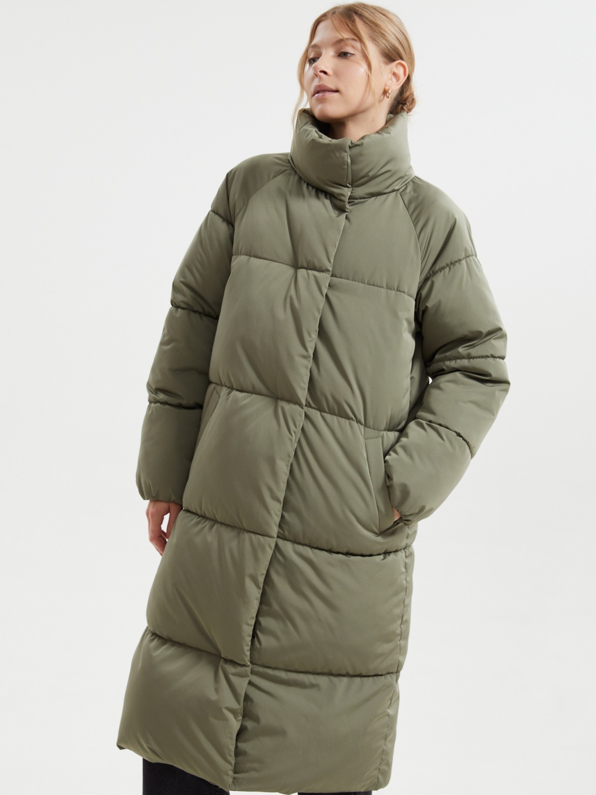 Тёплая куртка-пальто с воротником-стойкой