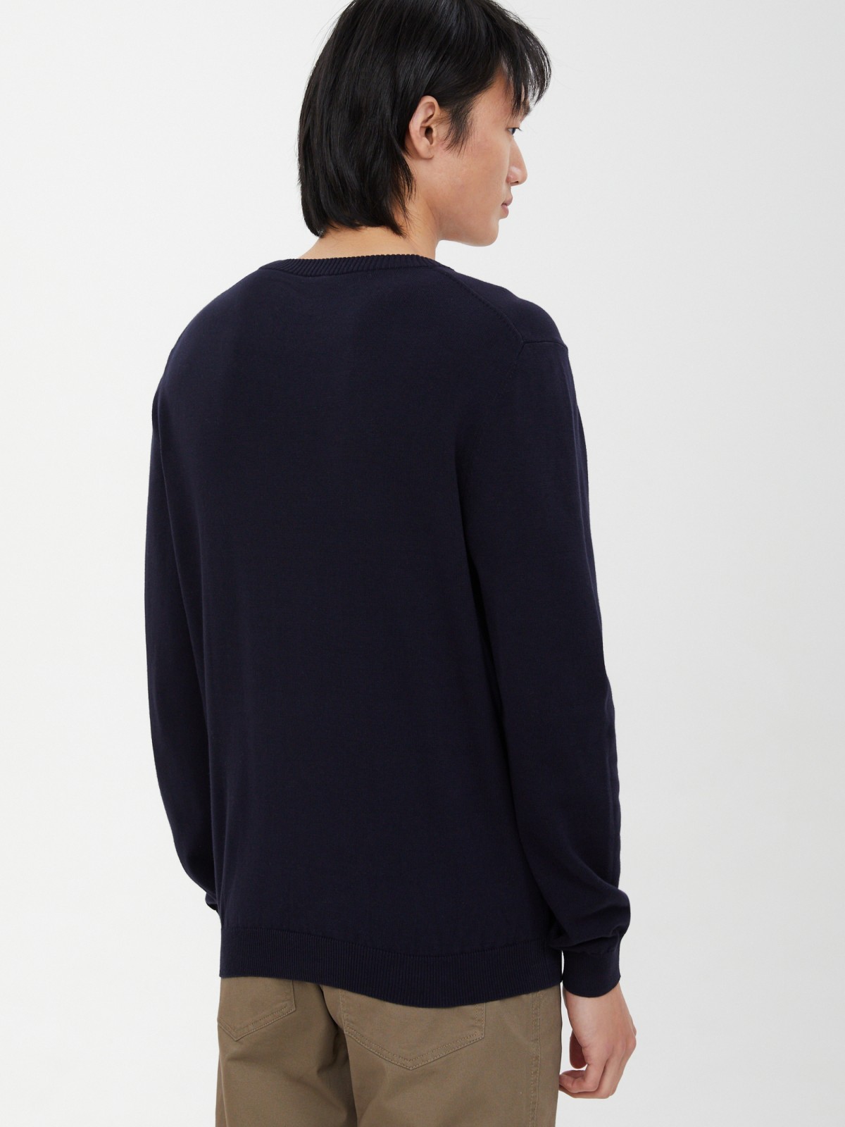 Тонкий трикотажный джемпер из хлопка с длинным рукавом