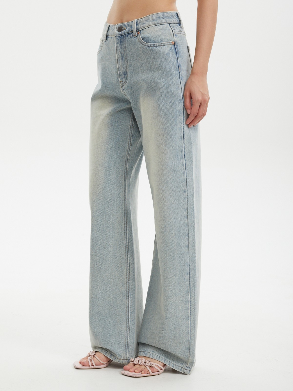 Джинсы силуэта Wide со средней посадкой