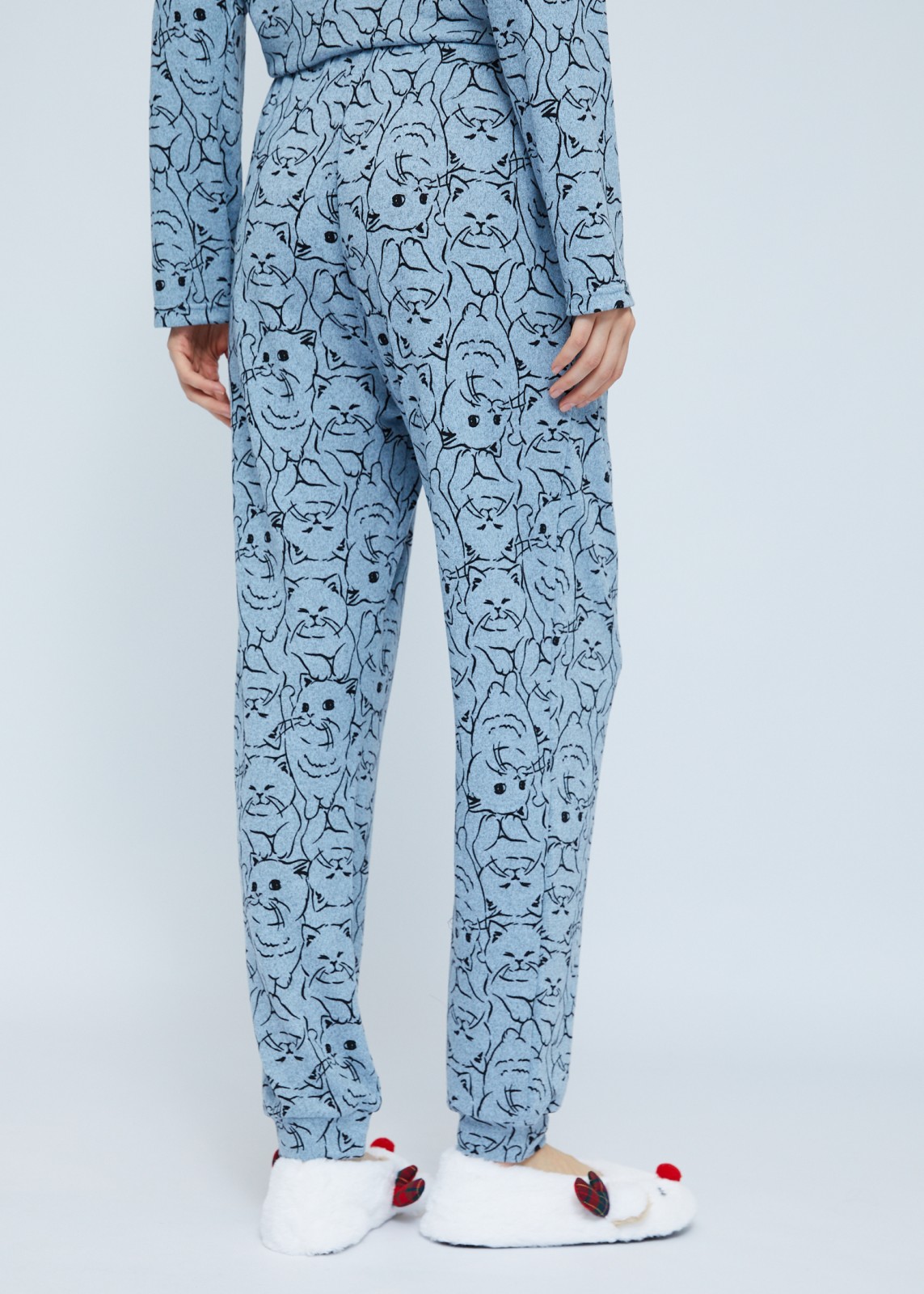 Домашний пижамный комплект (свитшот и штаны)