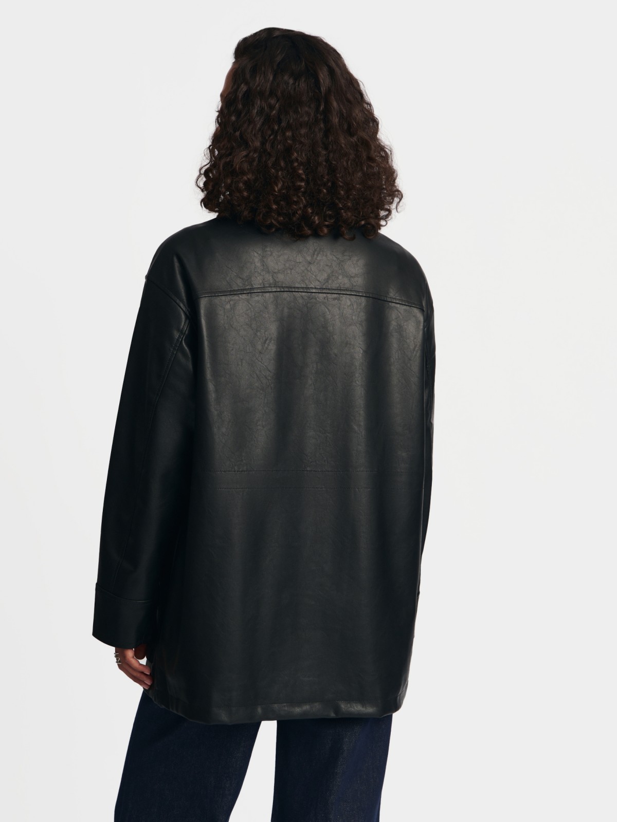 Куртка из экокожи с воротником