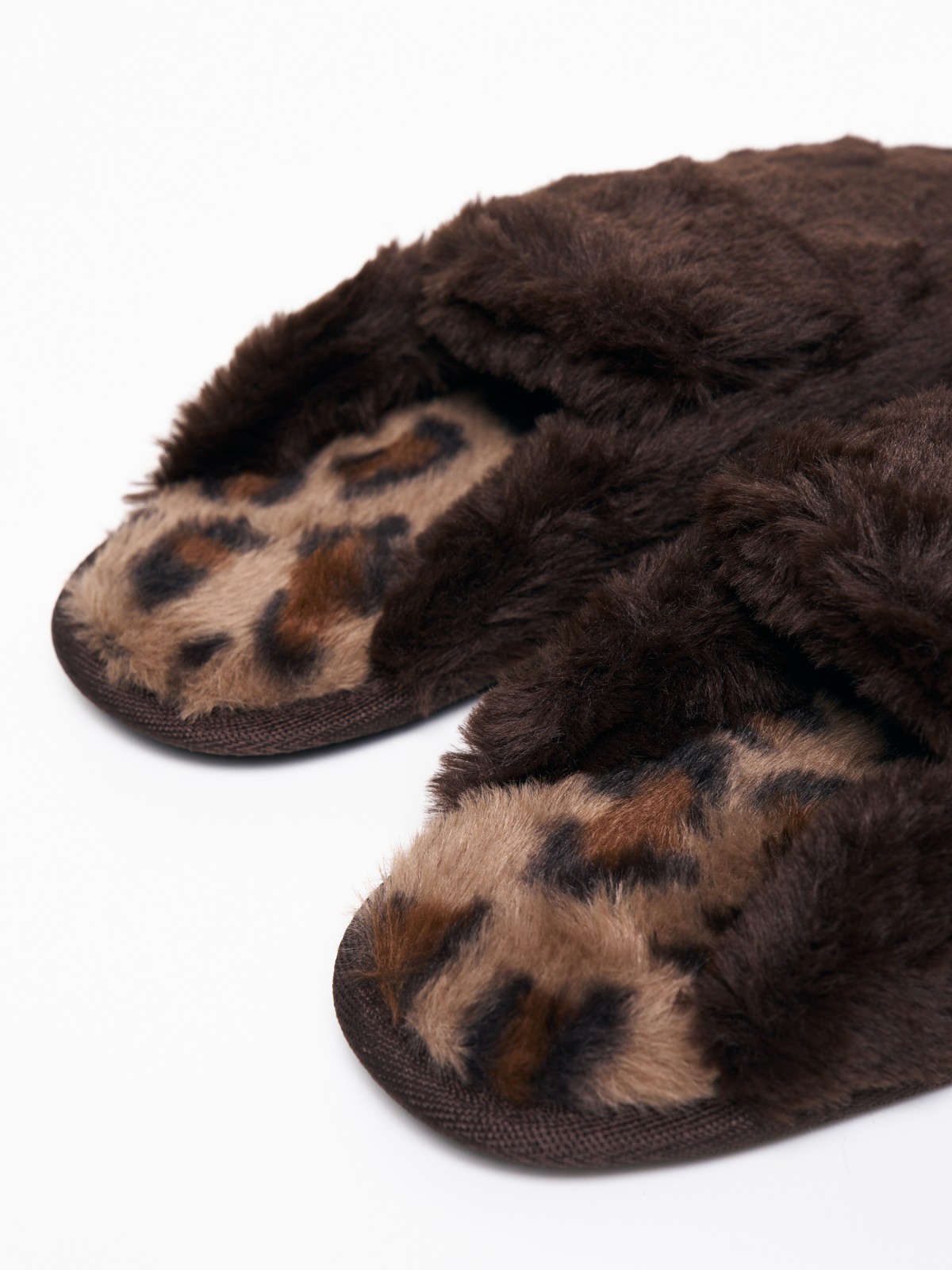 Домашние тапочки из экомеха