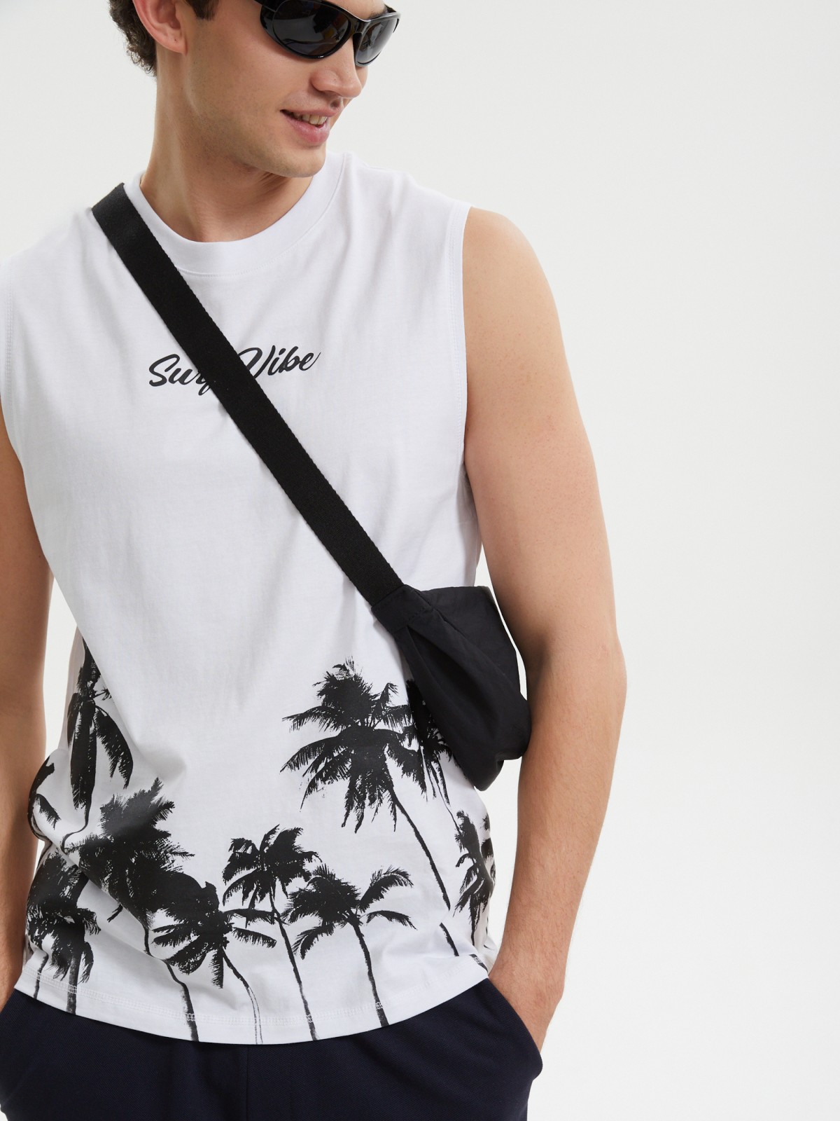 Футболка без рукавов из хлопка с принтом